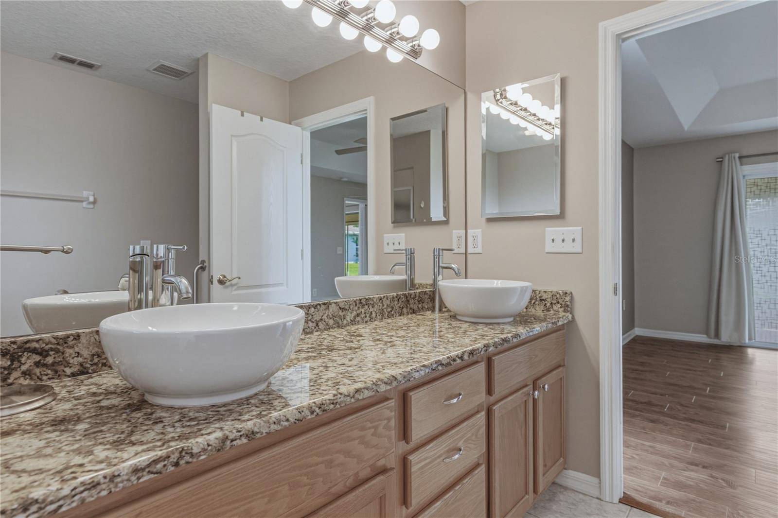 10817 HOCK LN, SAN ANTONIO, FL, 33576