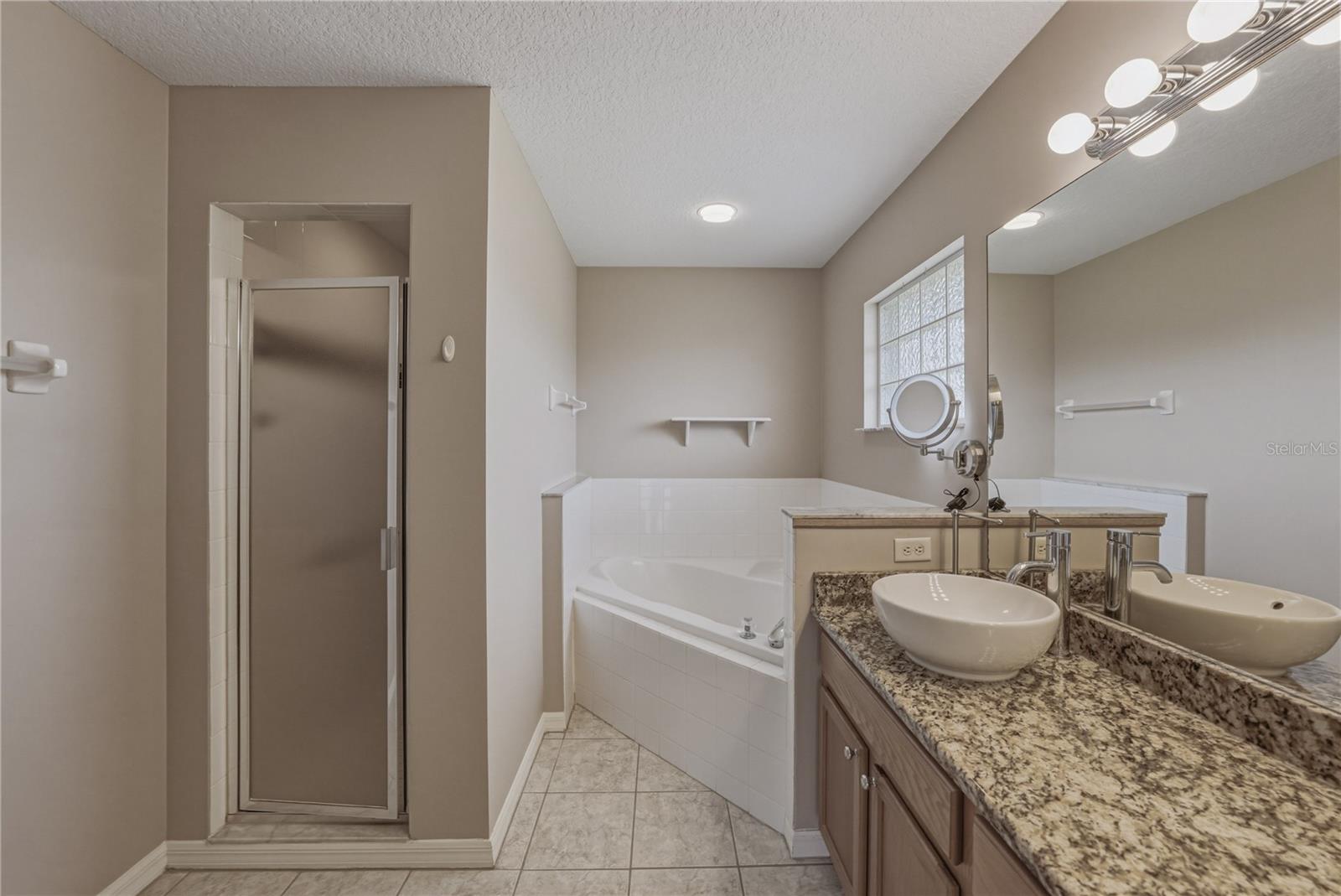 10817 HOCK LN, SAN ANTONIO, FL, 33576