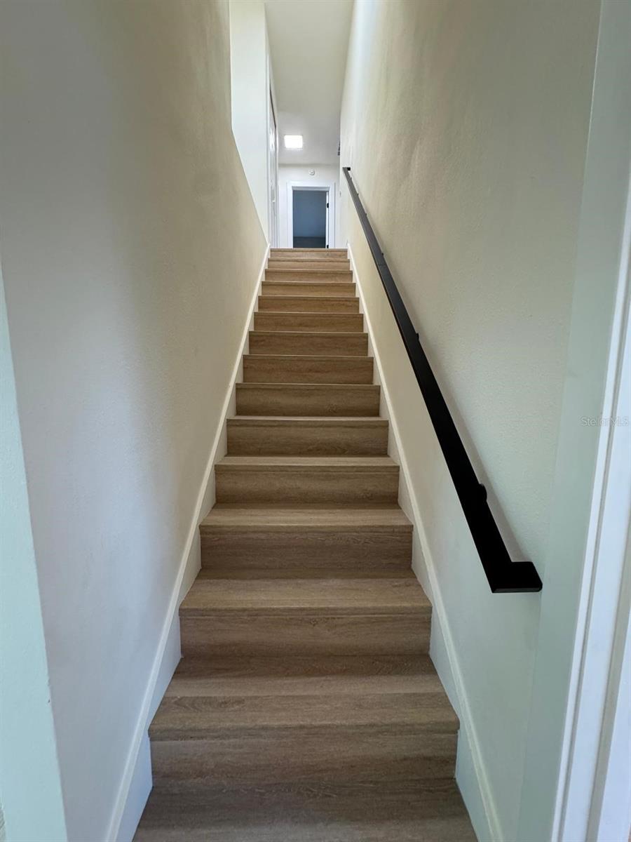 1049 CLOVERCREST RD, ORLANDO, FL, 32811