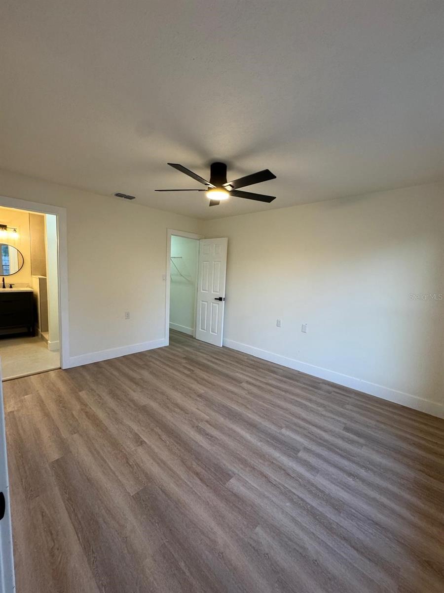 1049 CLOVERCREST RD, ORLANDO, FL, 32811