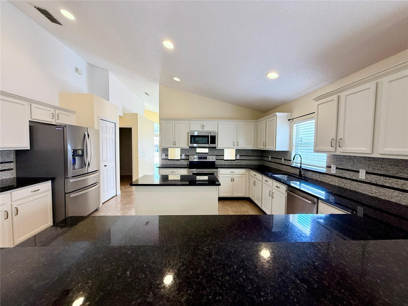 592 BLUE PARK RD, ORANGE CITY, FL, 32763