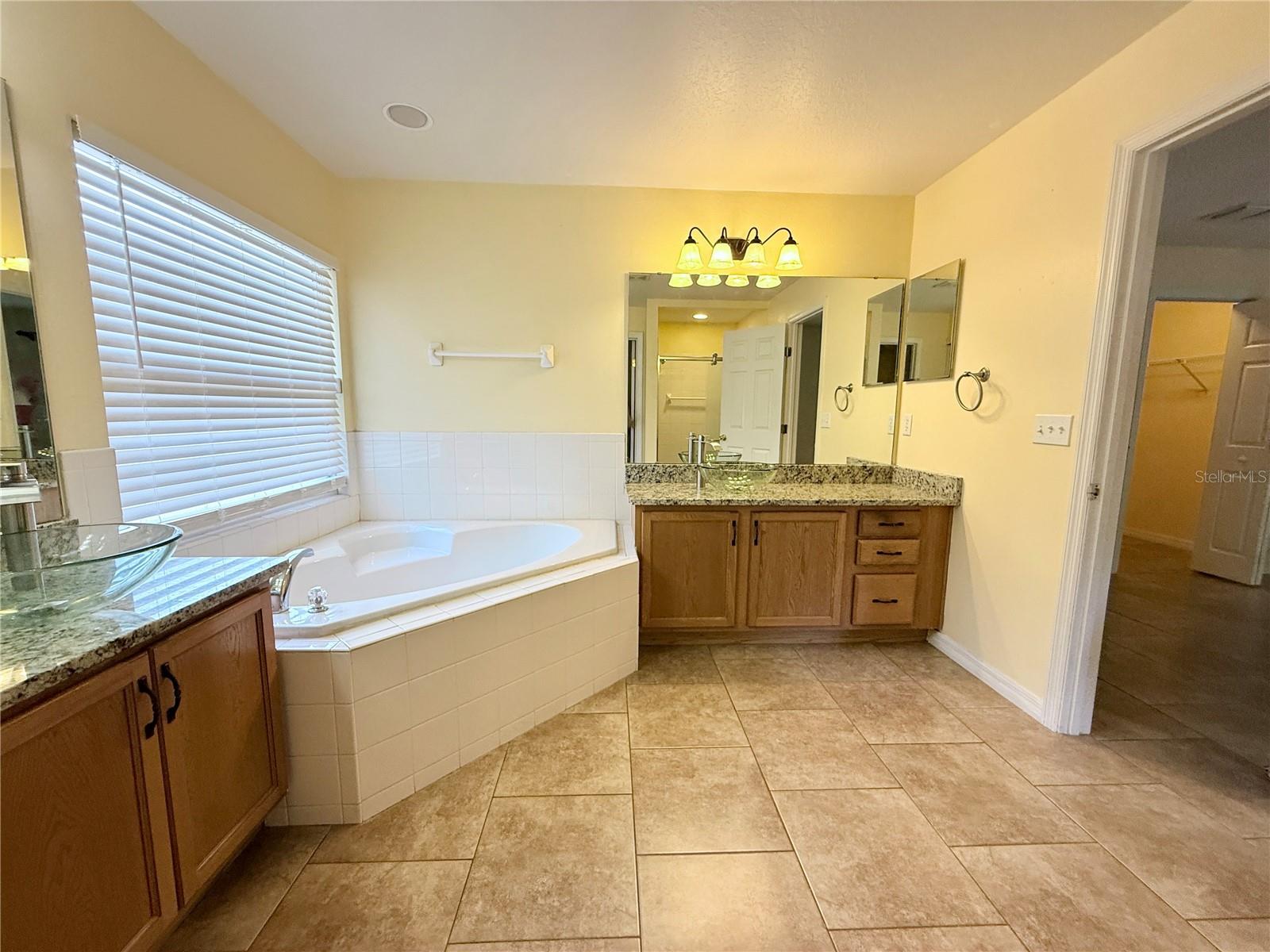 592 BLUE PARK RD, ORANGE CITY, FL, 32763