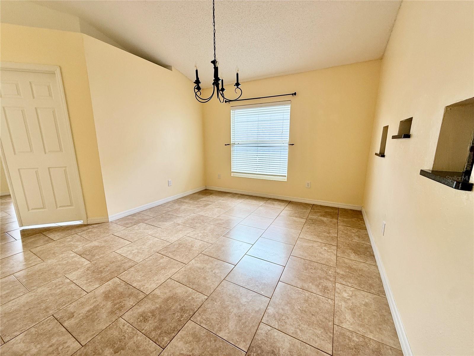 592 BLUE PARK RD, ORANGE CITY, FL, 32763