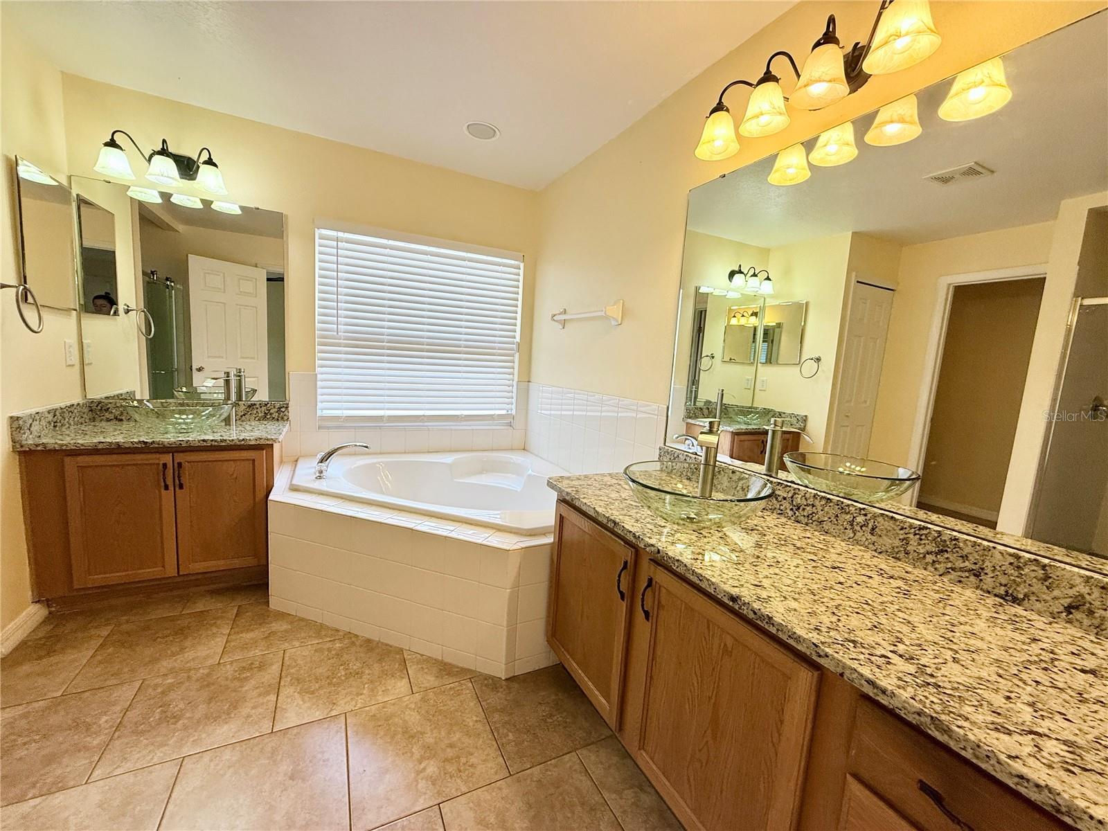 592 BLUE PARK RD, ORANGE CITY, FL, 32763