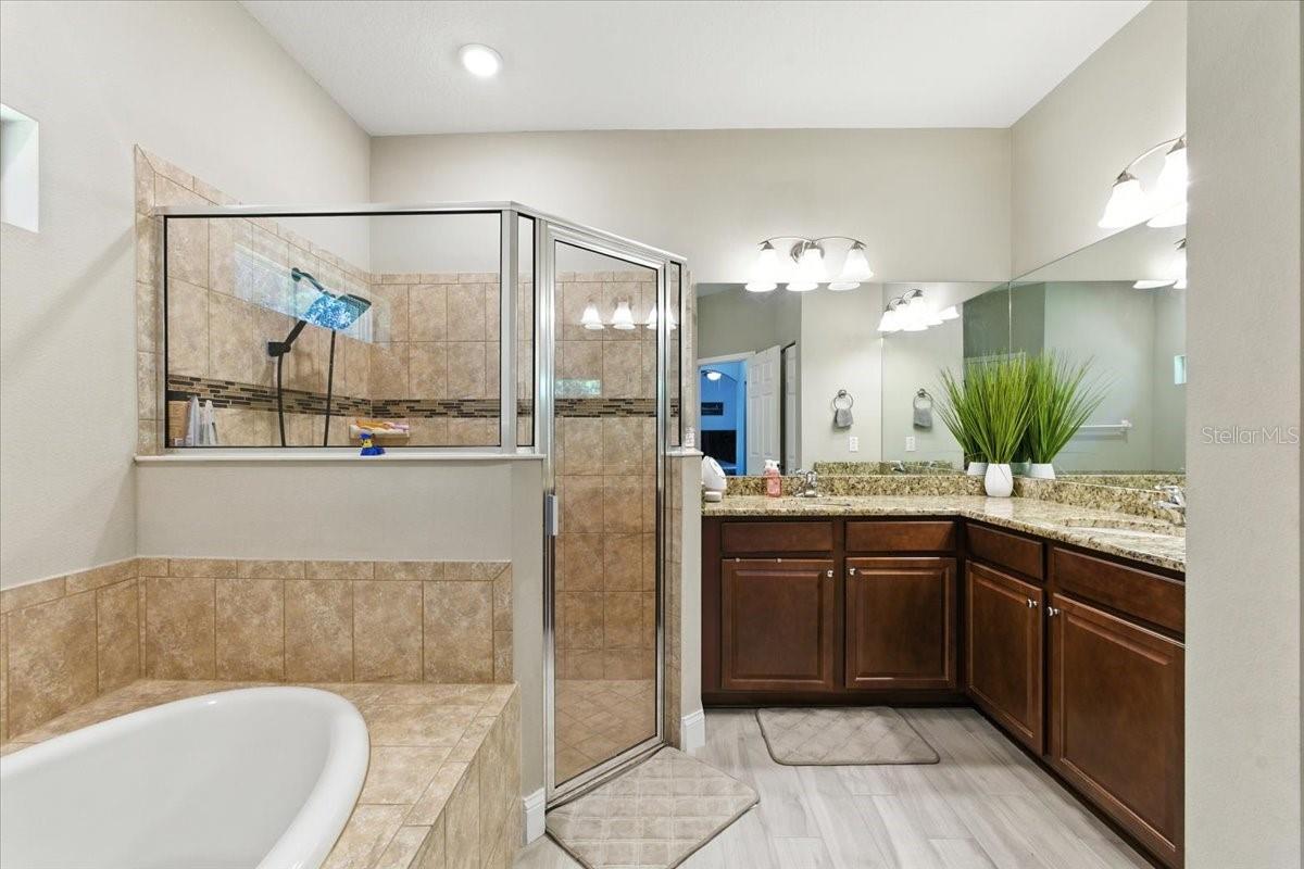 27 COLLINGDALE CT, PALM COAST, FL, 32137