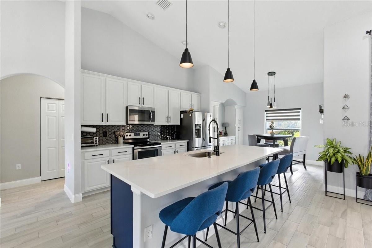 27 COLLINGDALE CT, PALM COAST, FL, 32137