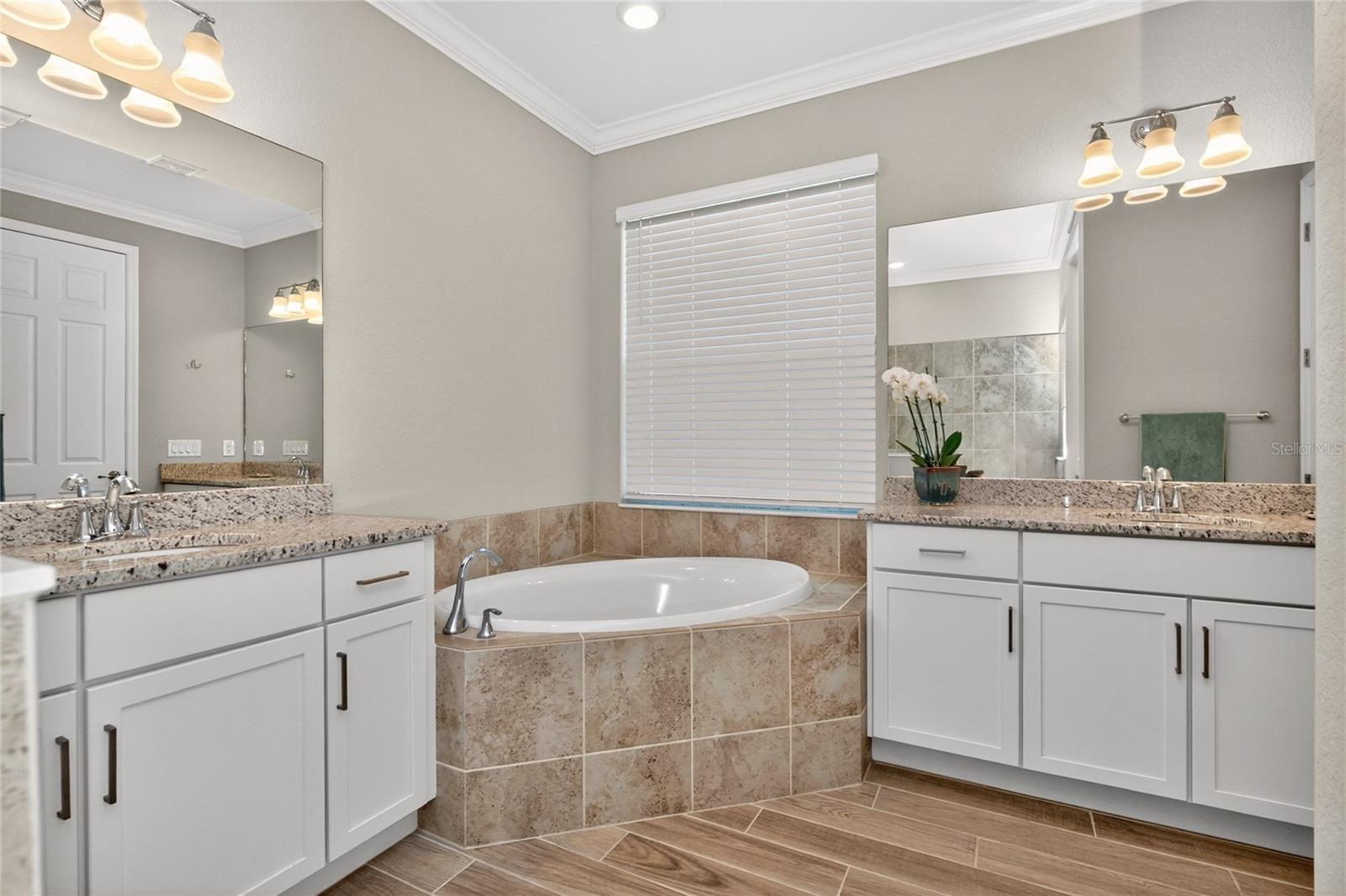 25180 LONGMEADOW DR, PUNTA GORDA, FL, 33955