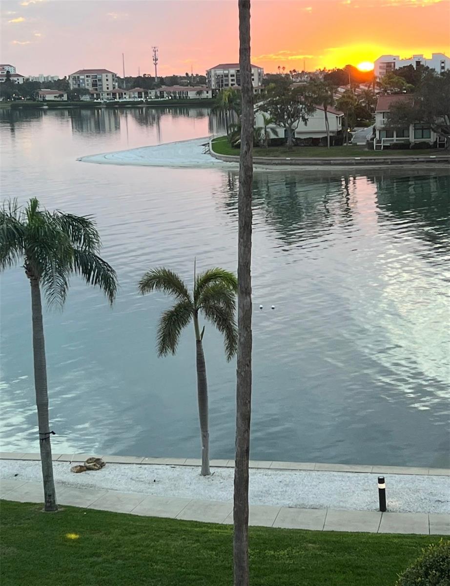 5220 BRITTANY DR S #501, ST PETERSBURG, FL, 33715