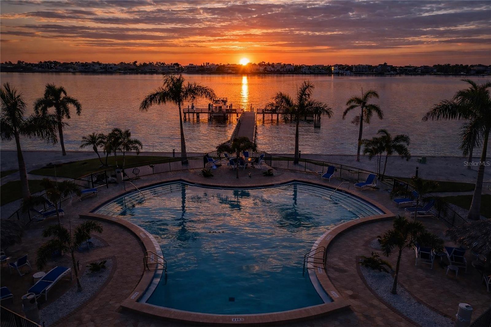 5220 BRITTANY DR S #501, ST PETERSBURG, FL, 33715