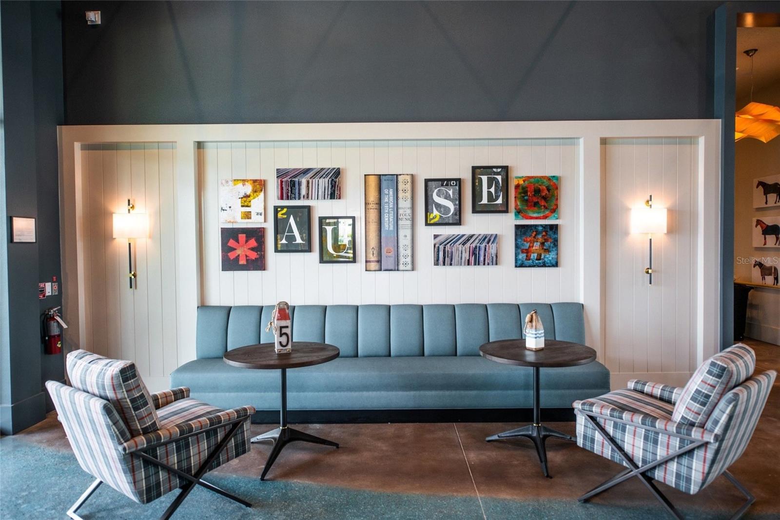 8160 STERNWAY RD, SARASOTA, FL, 34240