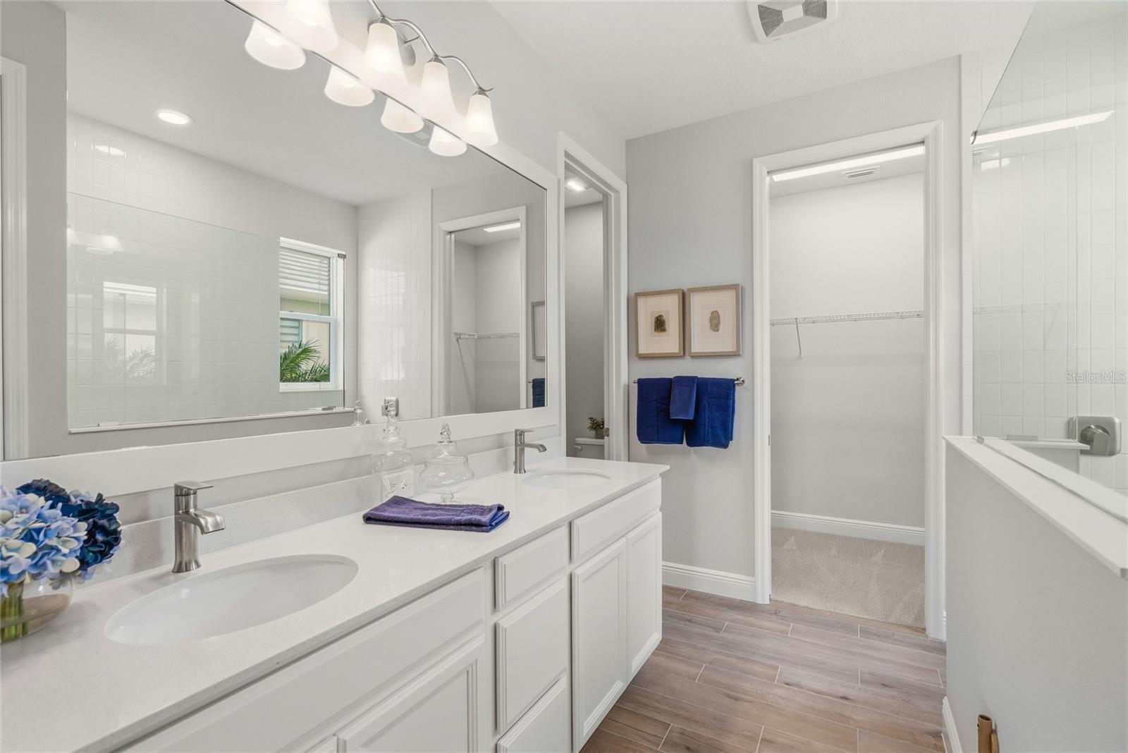 8160 STERNWAY RD, SARASOTA, FL, 34240