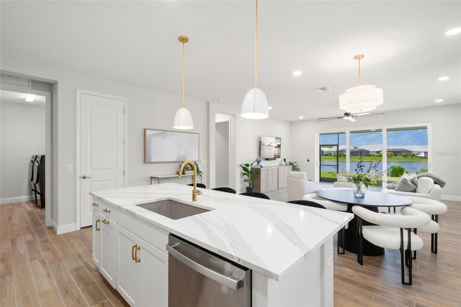 8160 STERNWAY RD, SARASOTA, FL, 34240