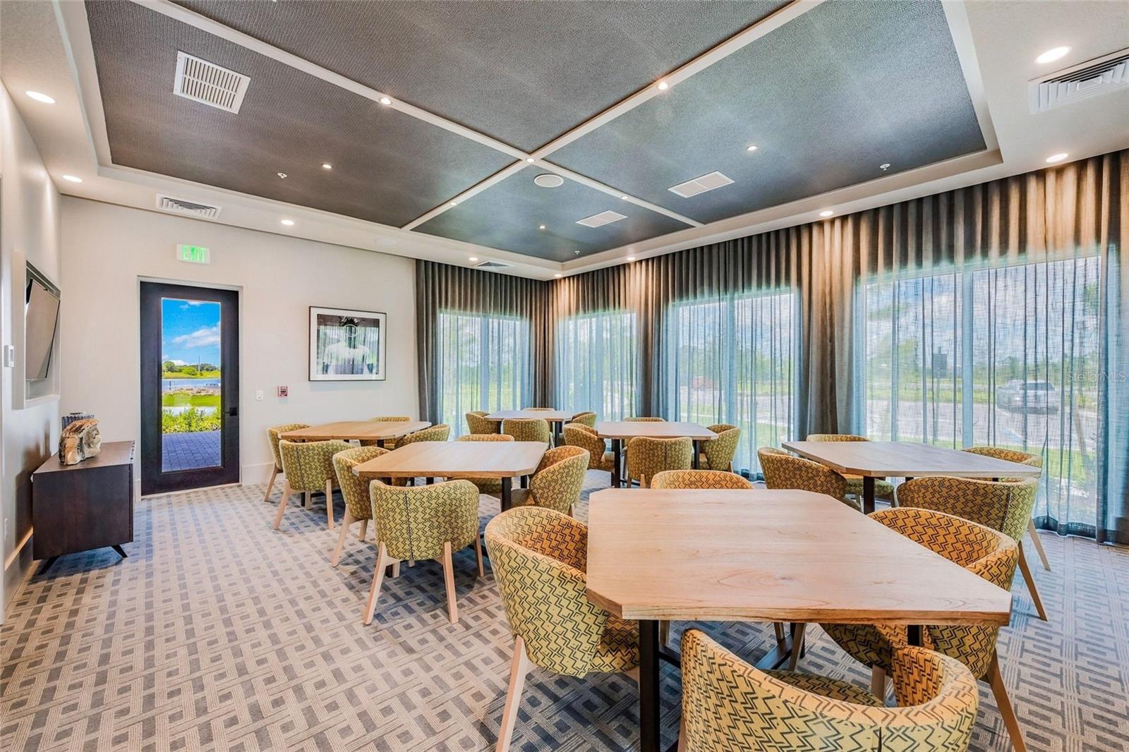 8160 STERNWAY RD, SARASOTA, FL, 34240