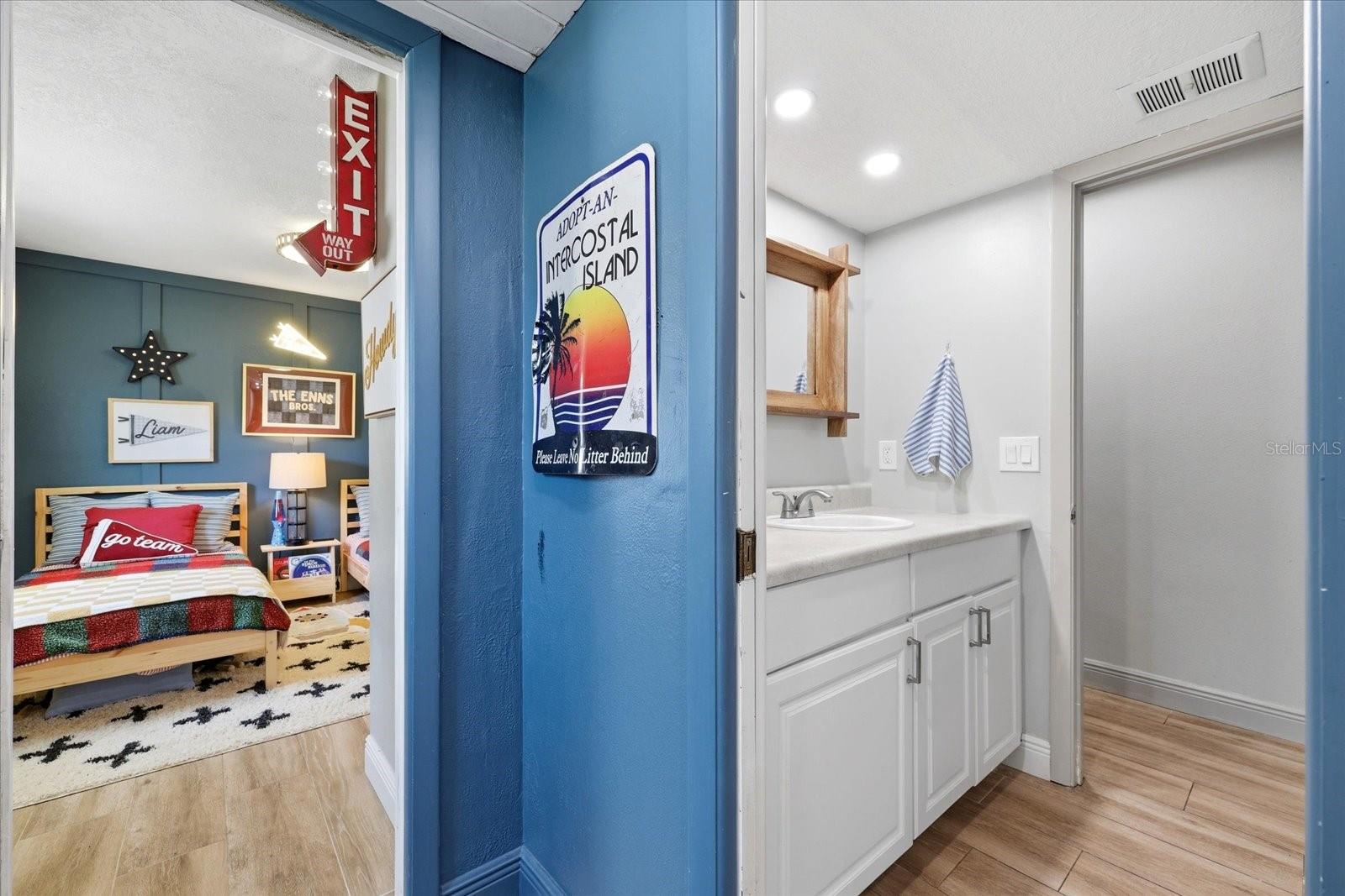 7089 122ND WAY, SEMINOLE, FL, 33772