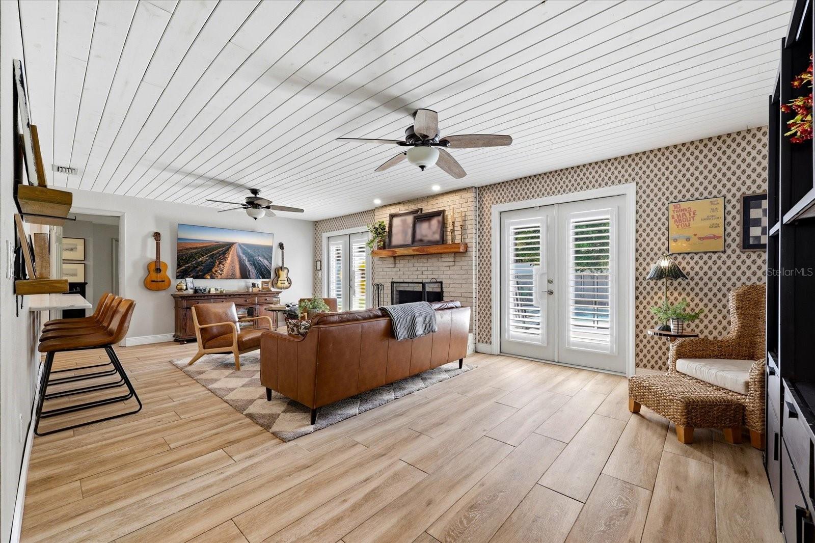 7089 122ND WAY, SEMINOLE, FL, 33772