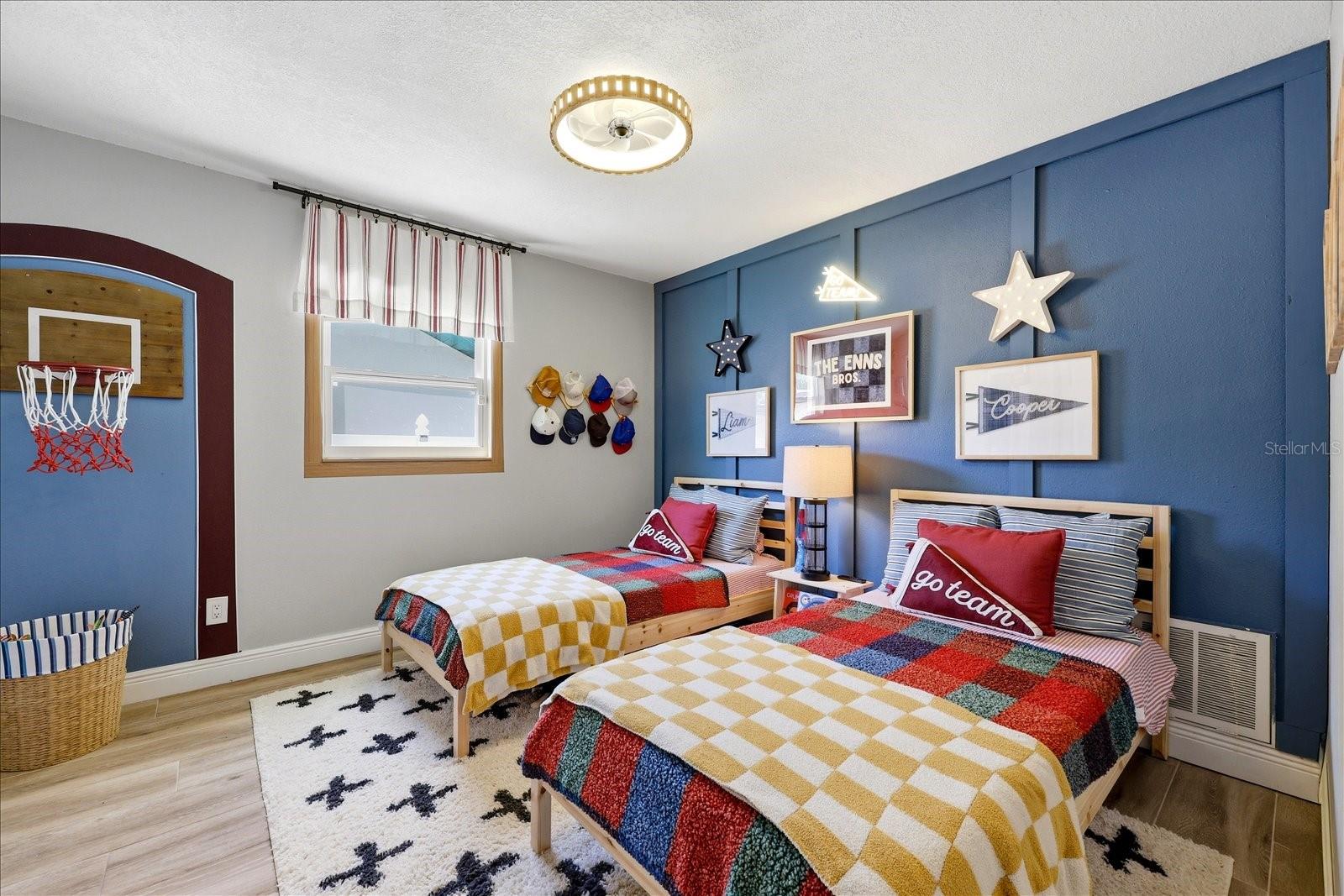 7089 122ND WAY, SEMINOLE, FL, 33772