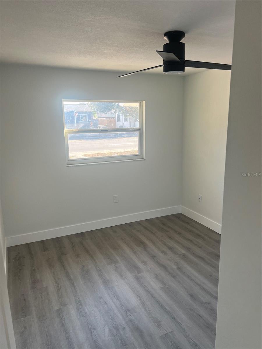 4075 38TH AVE N, ST PETERSBURG, FL, 33713