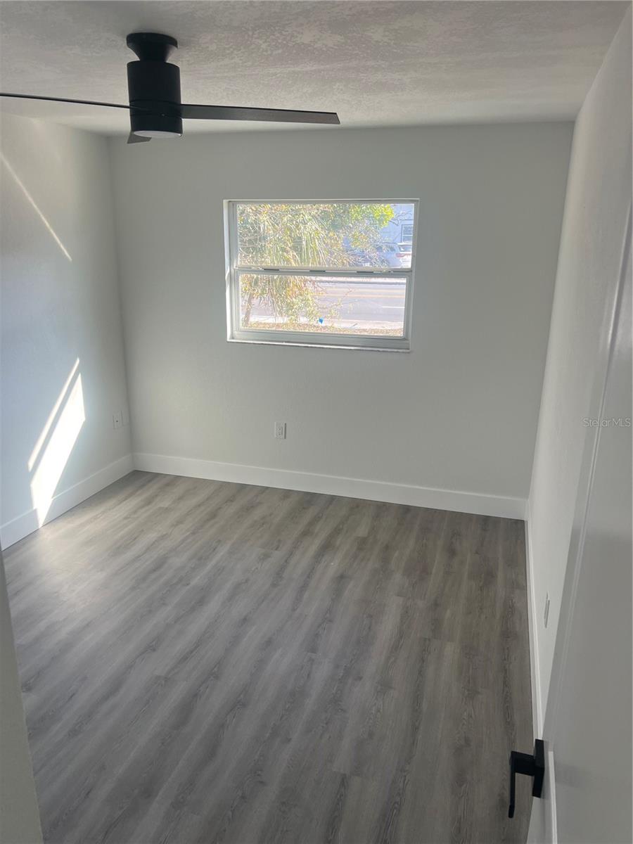 4075 38TH AVE N, ST PETERSBURG, FL, 33713