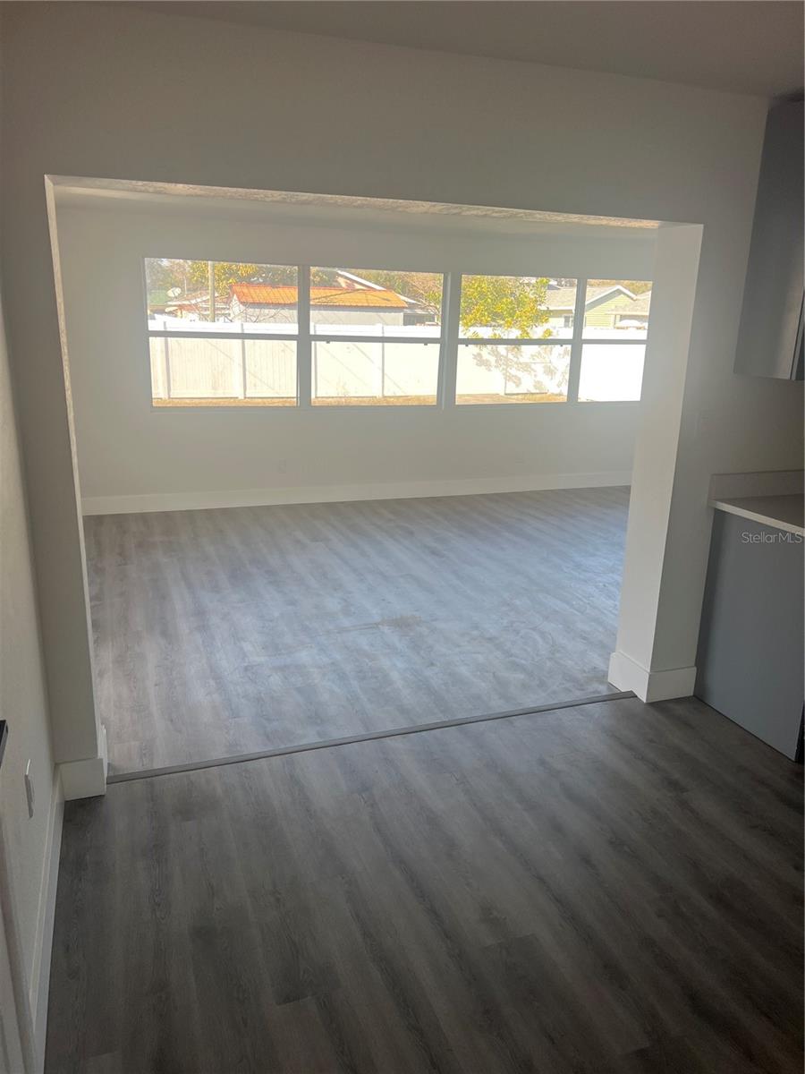 4075 38TH AVE N, ST PETERSBURG, FL, 33713