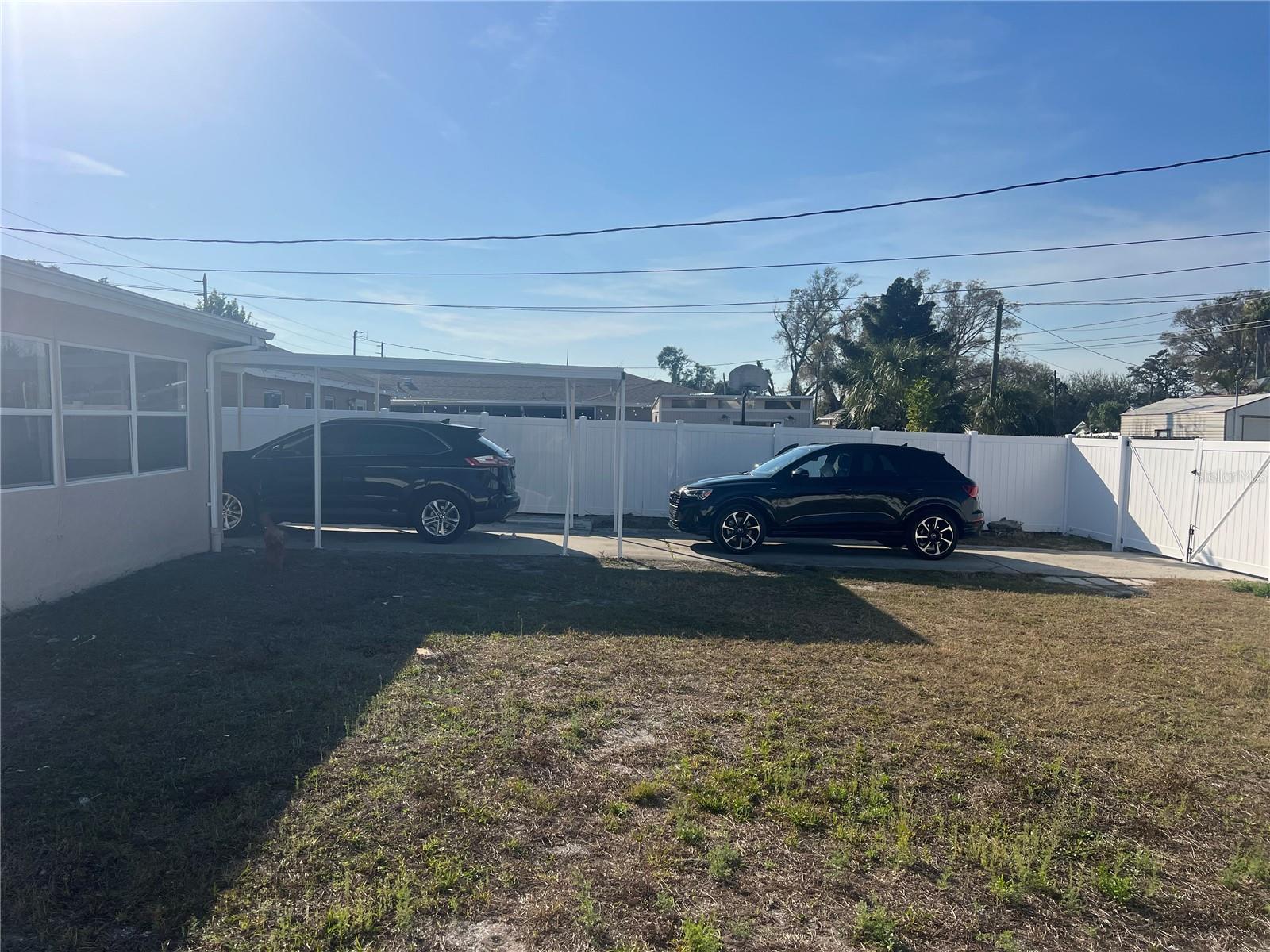 4075 38TH AVE N, ST PETERSBURG, FL, 33713