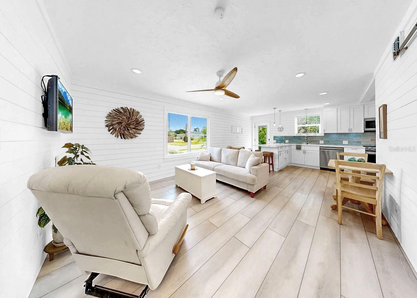 8096 GLENBROOKE LN, SARASOTA, FL, 34243