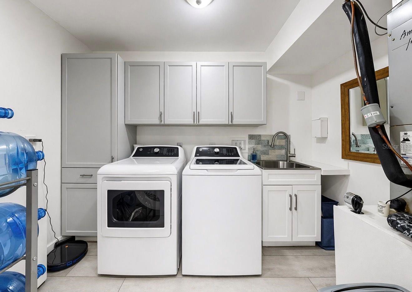 8096 GLENBROOKE LN, SARASOTA, FL, 34243