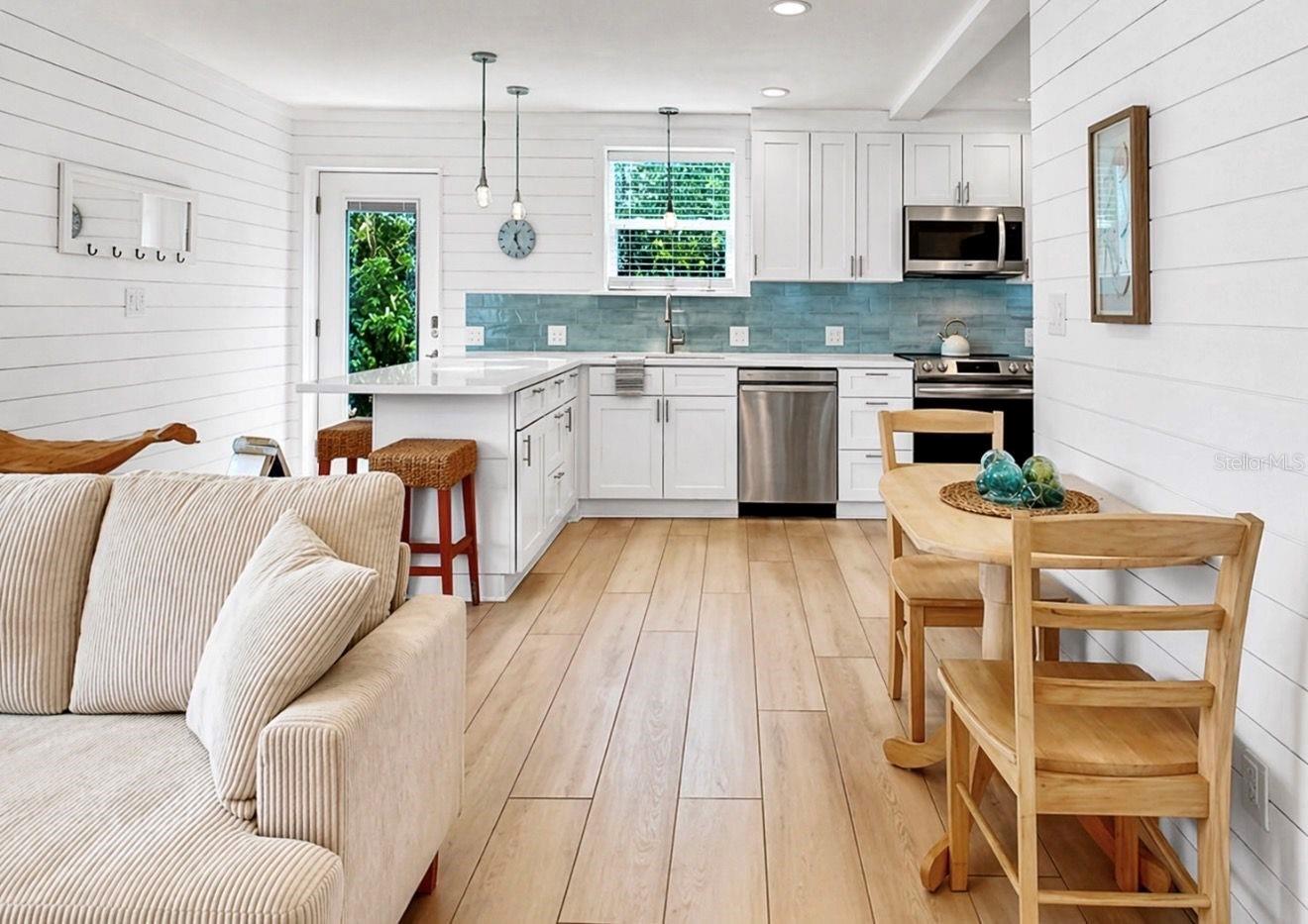 8096 GLENBROOKE LN, SARASOTA, FL, 34243