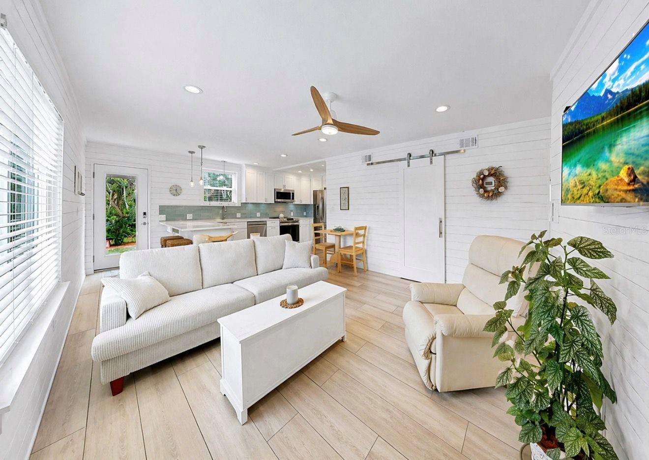 8096 GLENBROOKE LN, SARASOTA, FL, 34243