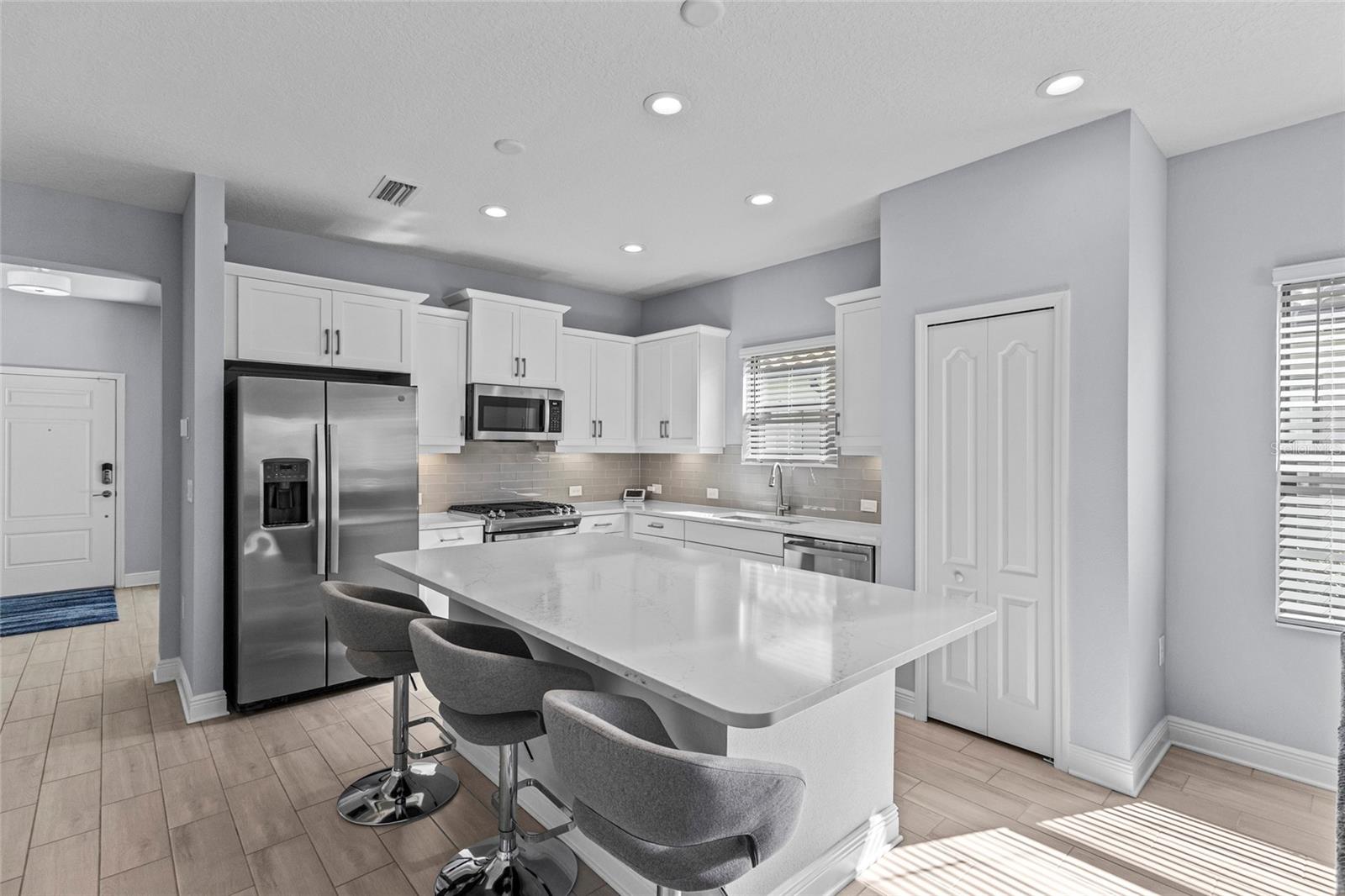 205 PALIDORO CIR, NOKOMIS, FL, 34275