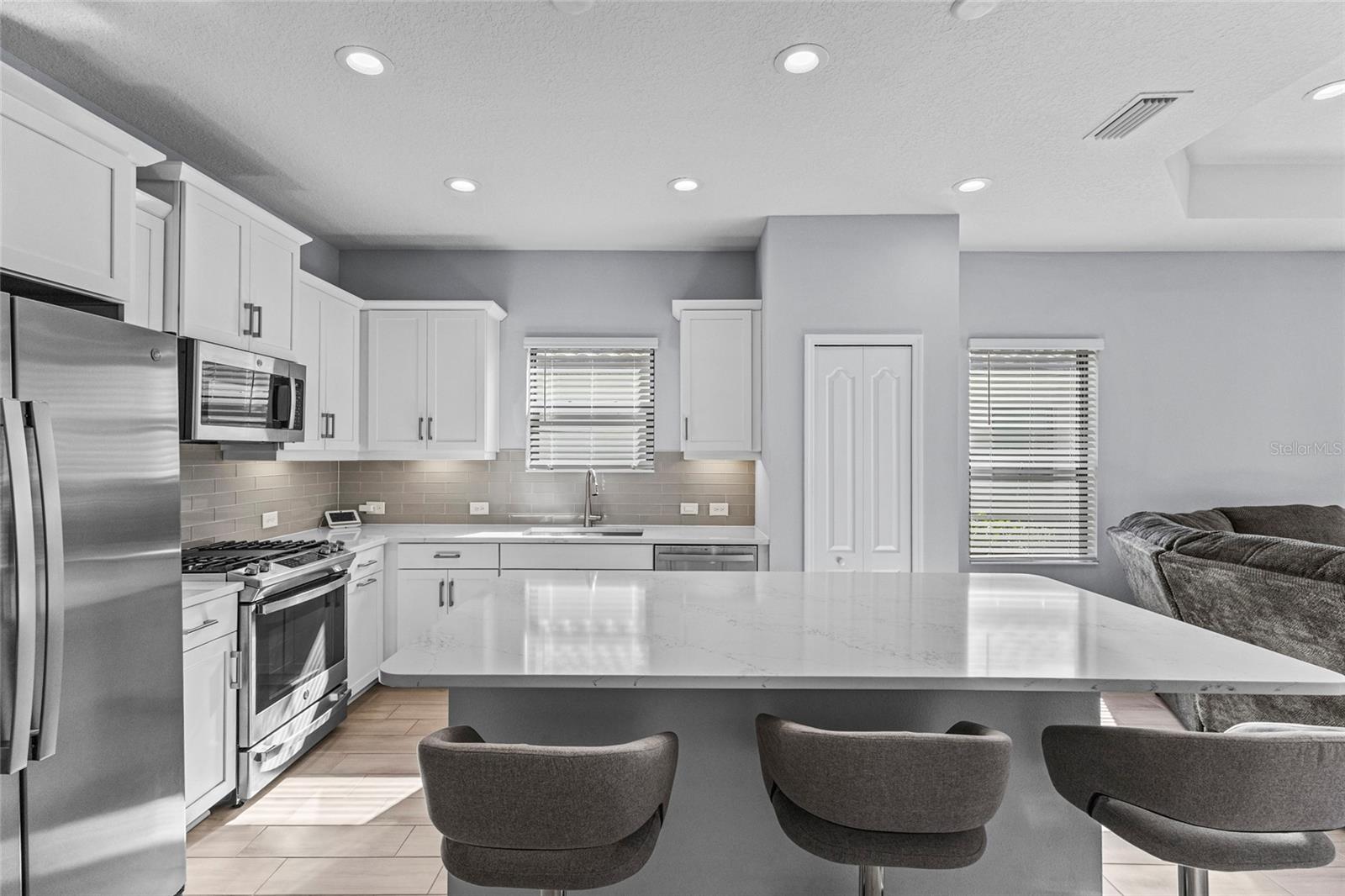 205 PALIDORO CIR, NOKOMIS, FL, 34275