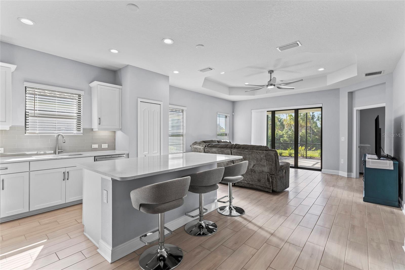 205 PALIDORO CIR, NOKOMIS, FL, 34275