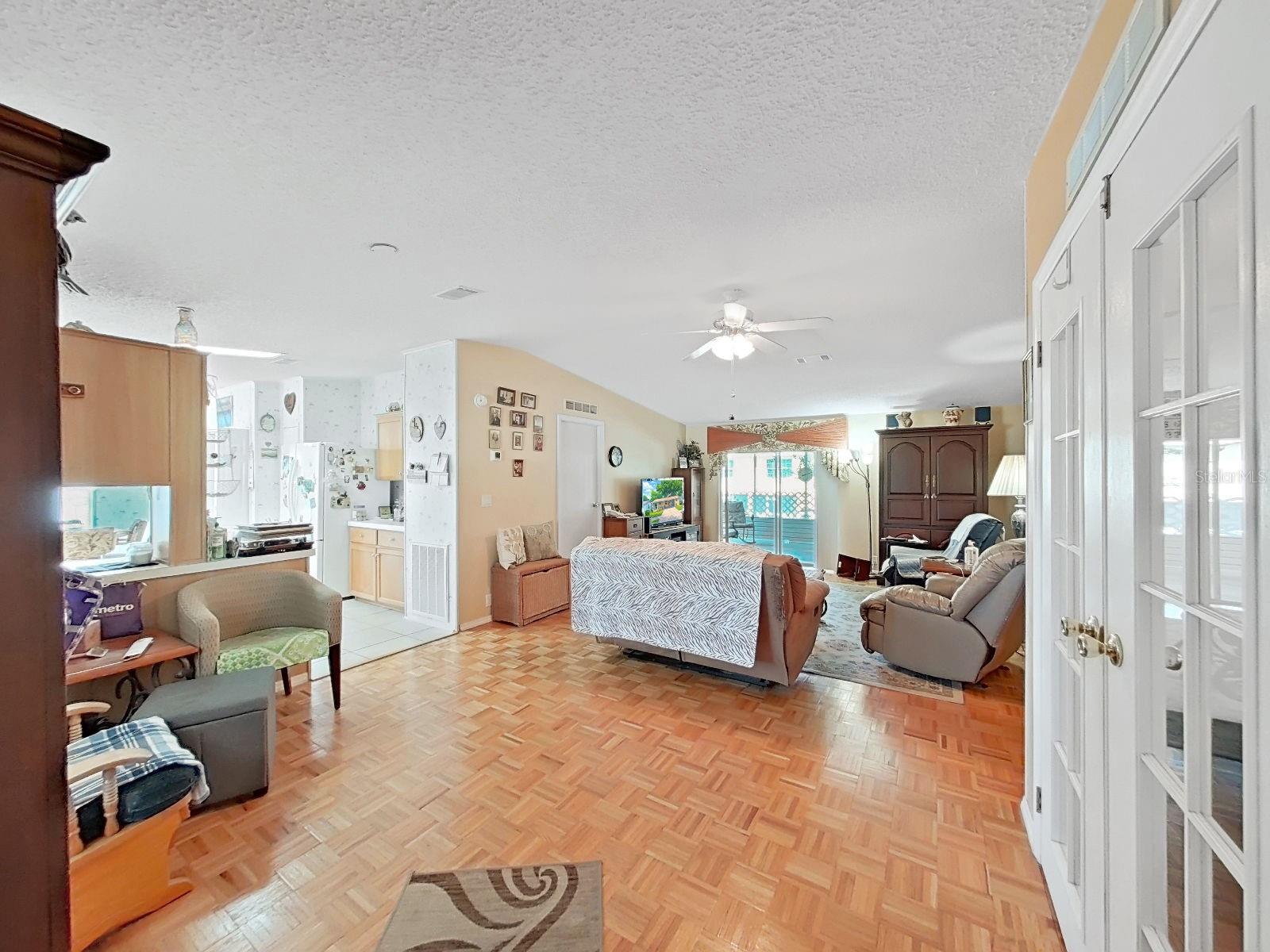 37701 NEWAL AVE, ZEPHYRHILLS, FL, 33542