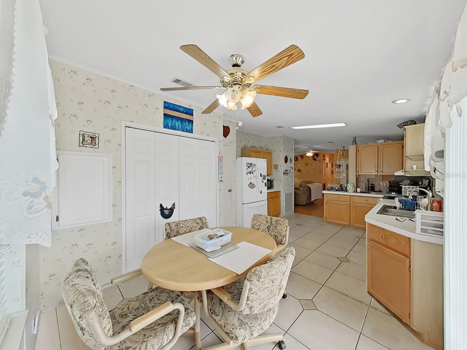 37701 NEWAL AVE, ZEPHYRHILLS, FL, 33542