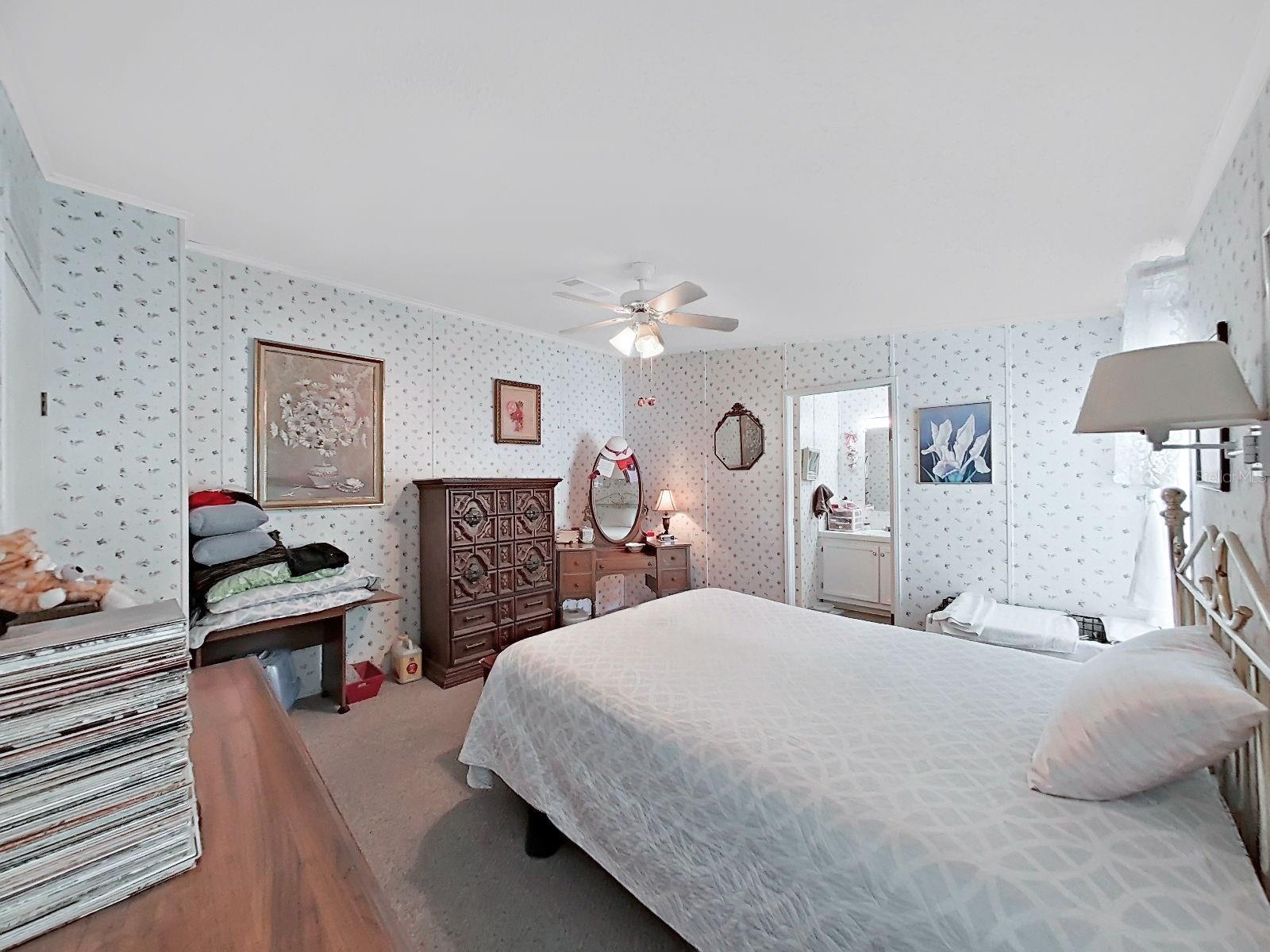 37701 NEWAL AVE, ZEPHYRHILLS, FL, 33542