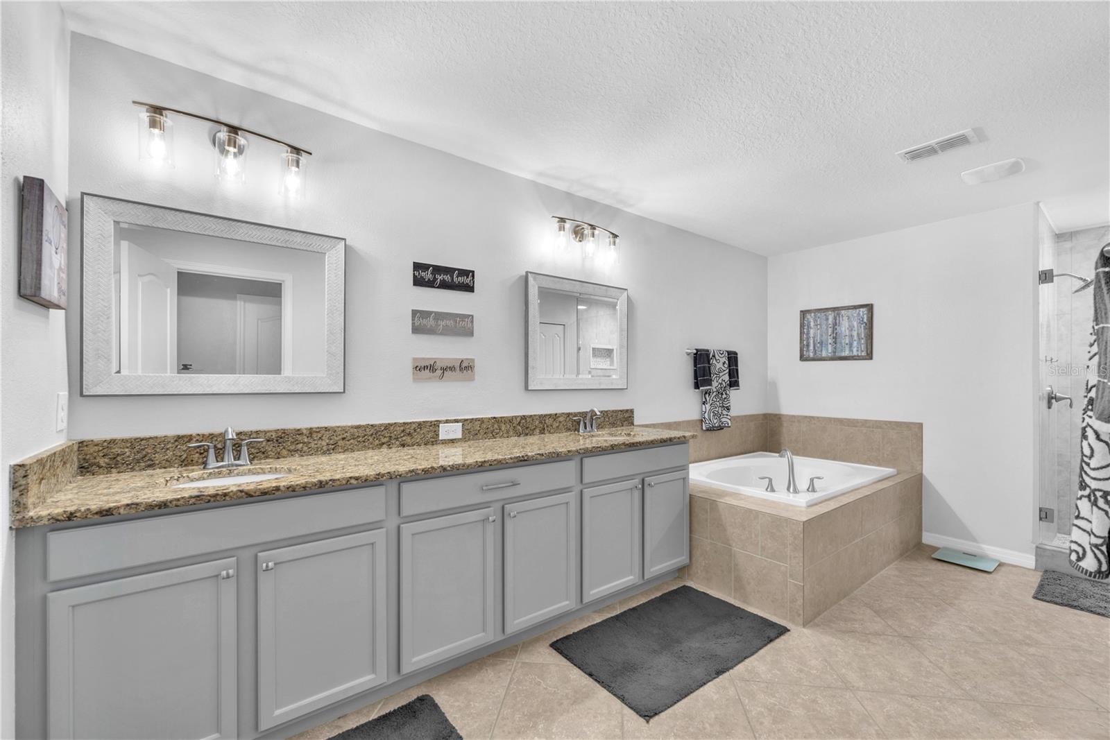 10902 RAINBOW PYRITE DR, WIMAUMA, FL, 33598