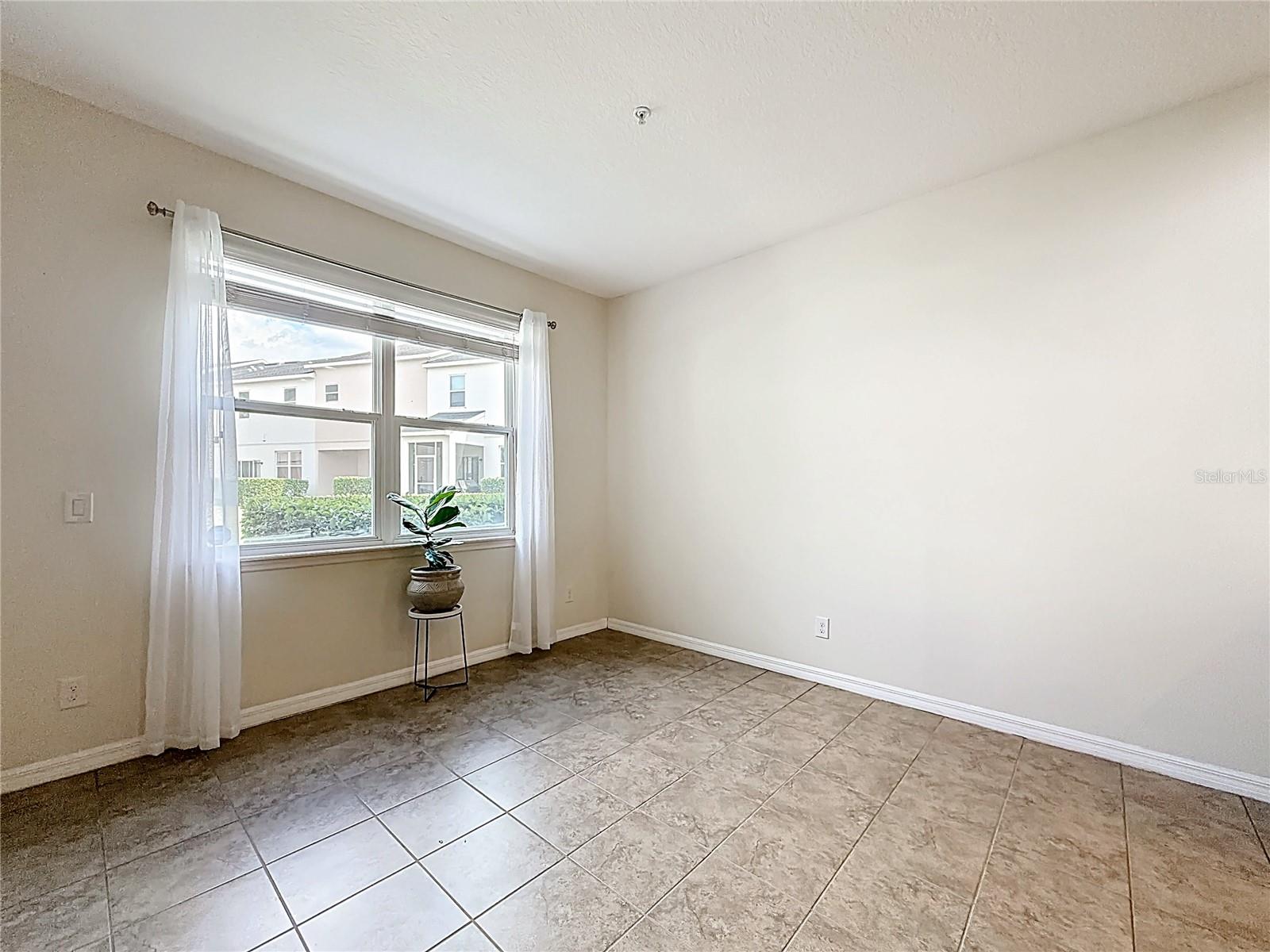 661 FORTANINI CIR, OCOEE, FL, 34761