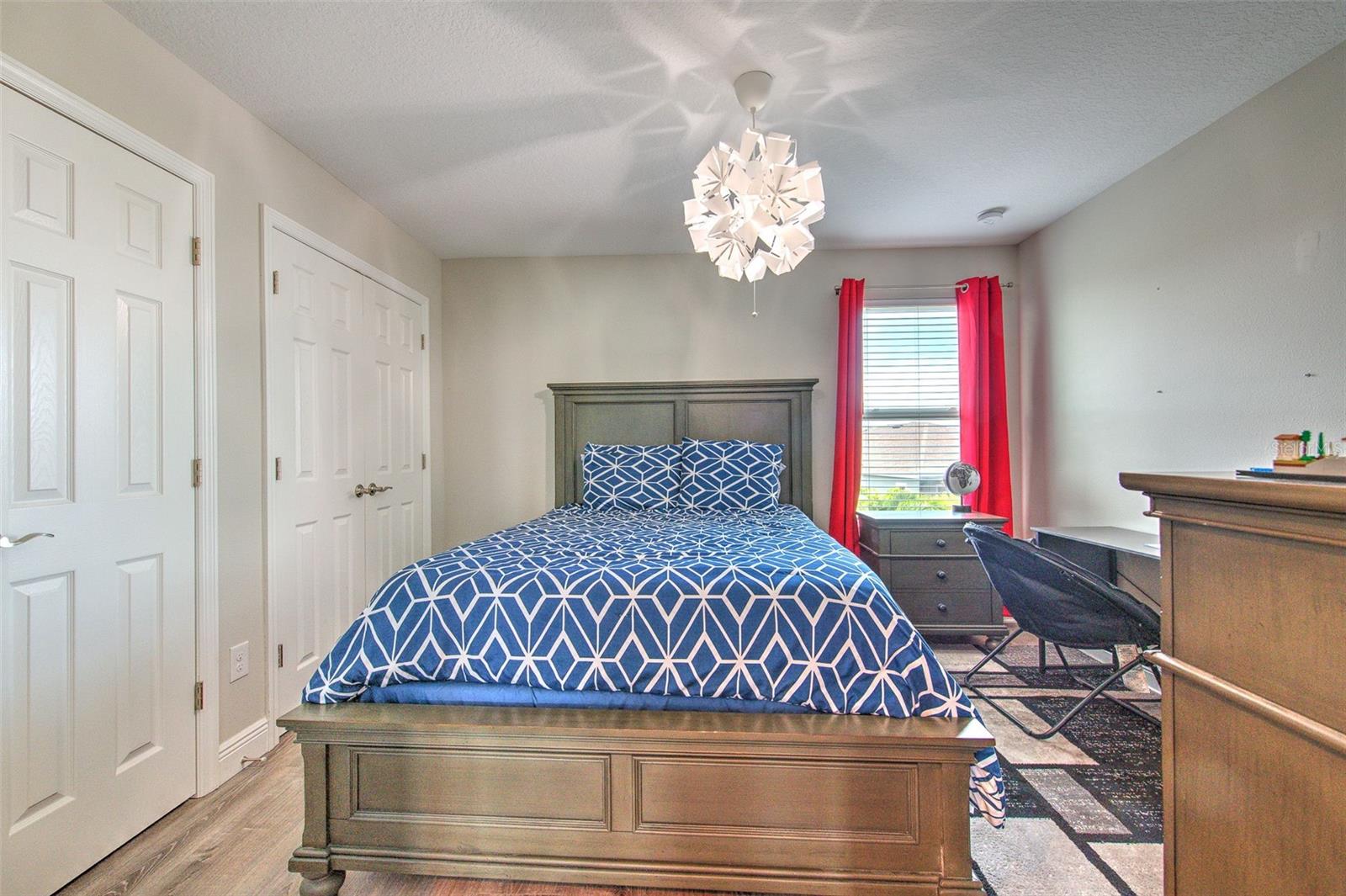 7401 PARADISO DR, APOLLO BEACH, FL, 33572