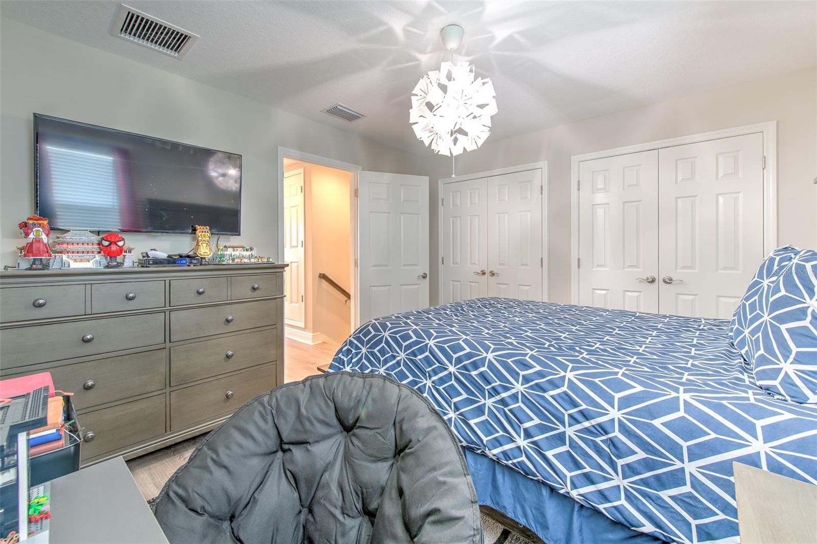 7401 PARADISO DR, APOLLO BEACH, FL, 33572