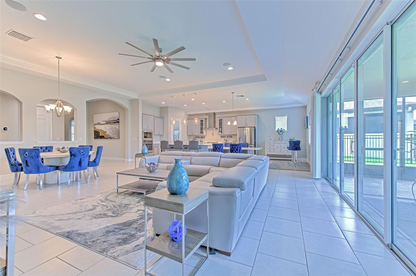 7401 PARADISO DR, APOLLO BEACH, FL, 33572