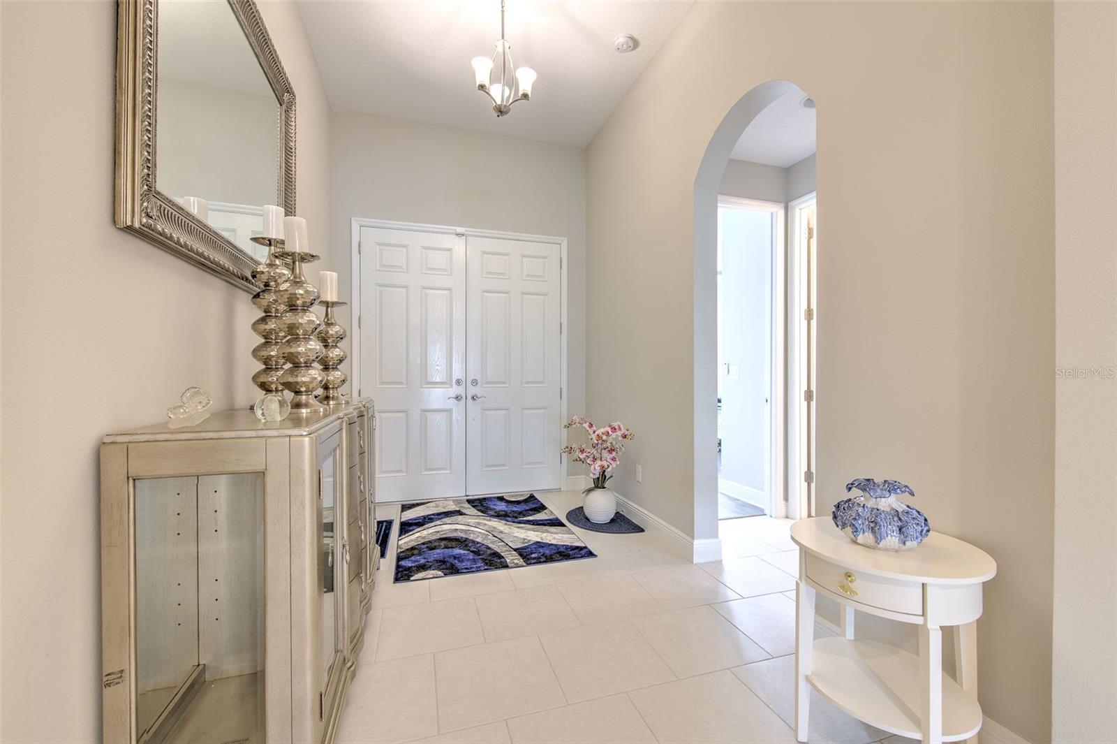 7401 PARADISO DR, APOLLO BEACH, FL, 33572