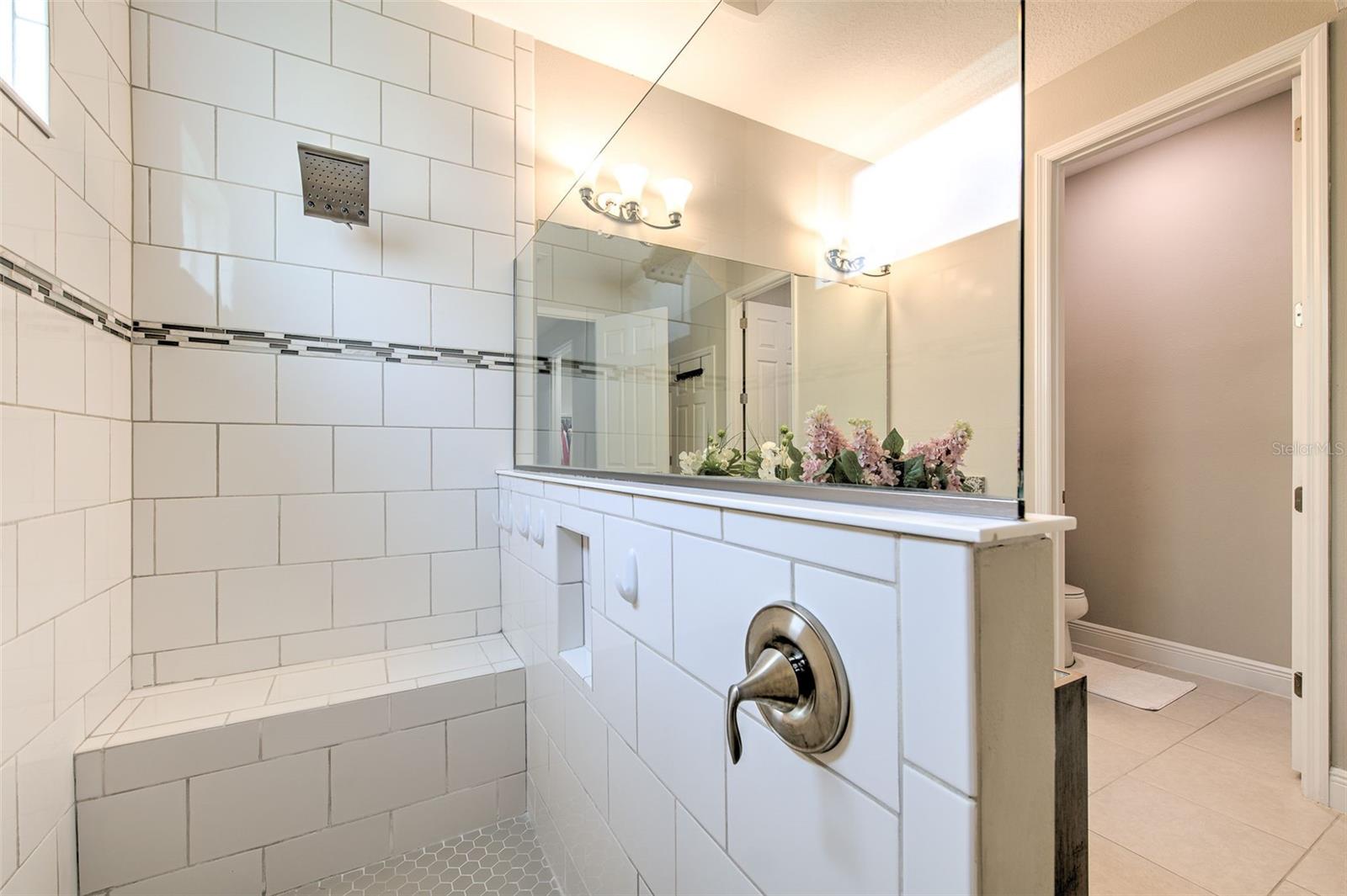 7401 PARADISO DR, APOLLO BEACH, FL, 33572