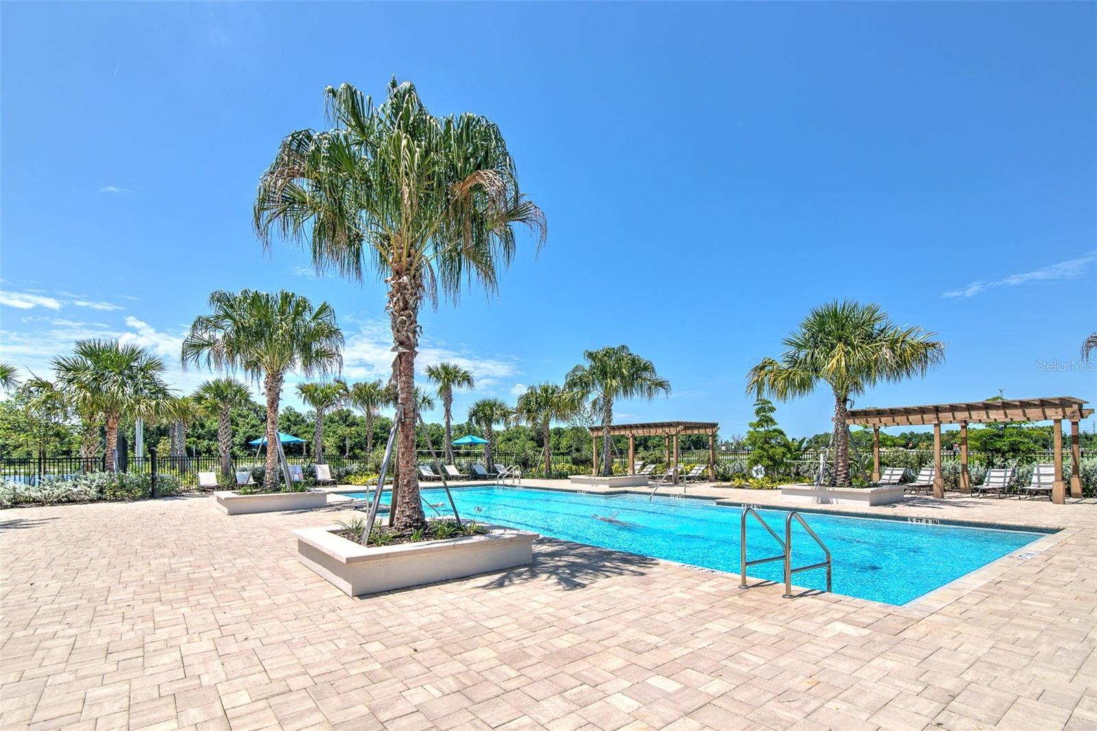 7401 PARADISO DR, APOLLO BEACH, FL, 33572