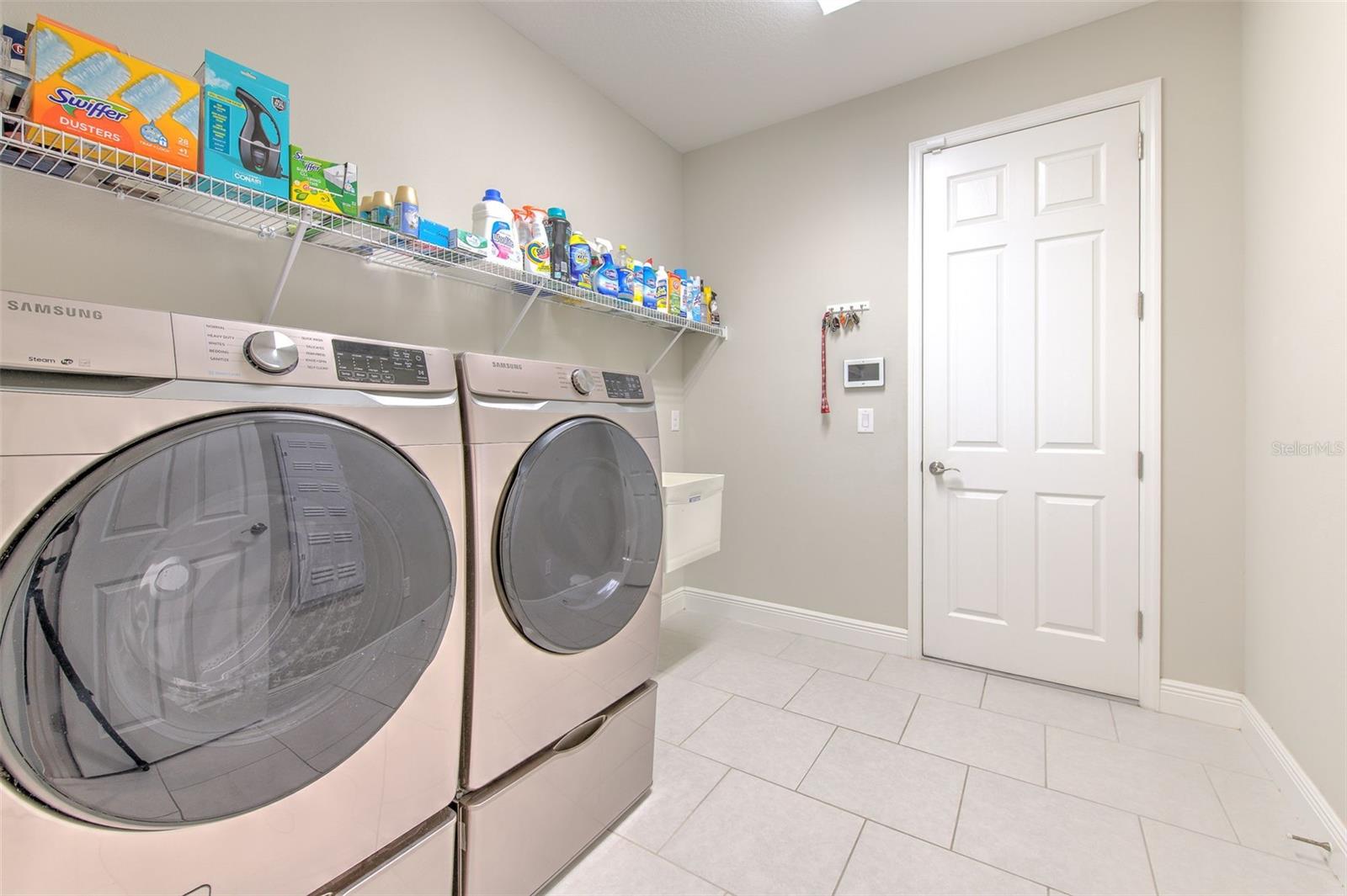 7401 PARADISO DR, APOLLO BEACH, FL, 33572