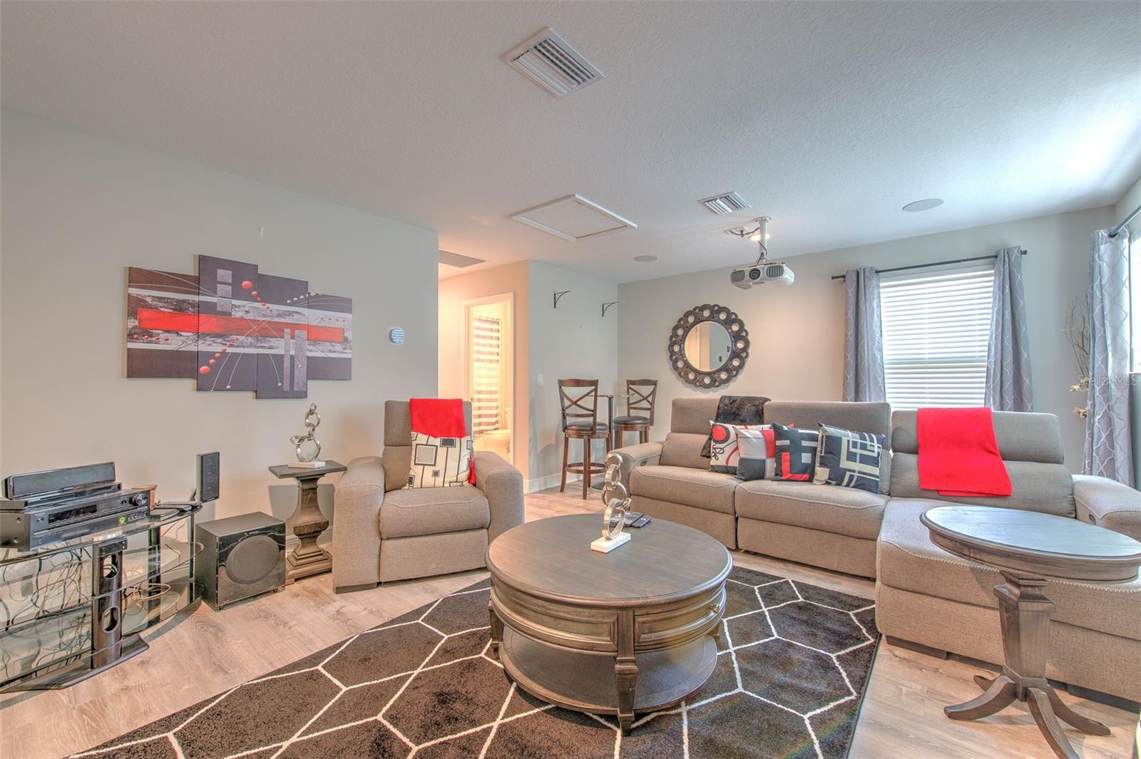 7401 PARADISO DR, APOLLO BEACH, FL, 33572