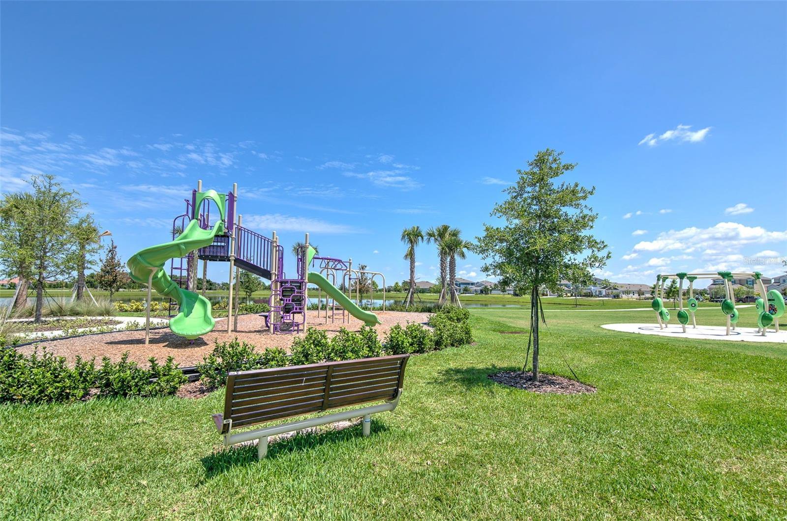 7401 PARADISO DR, APOLLO BEACH, FL, 33572