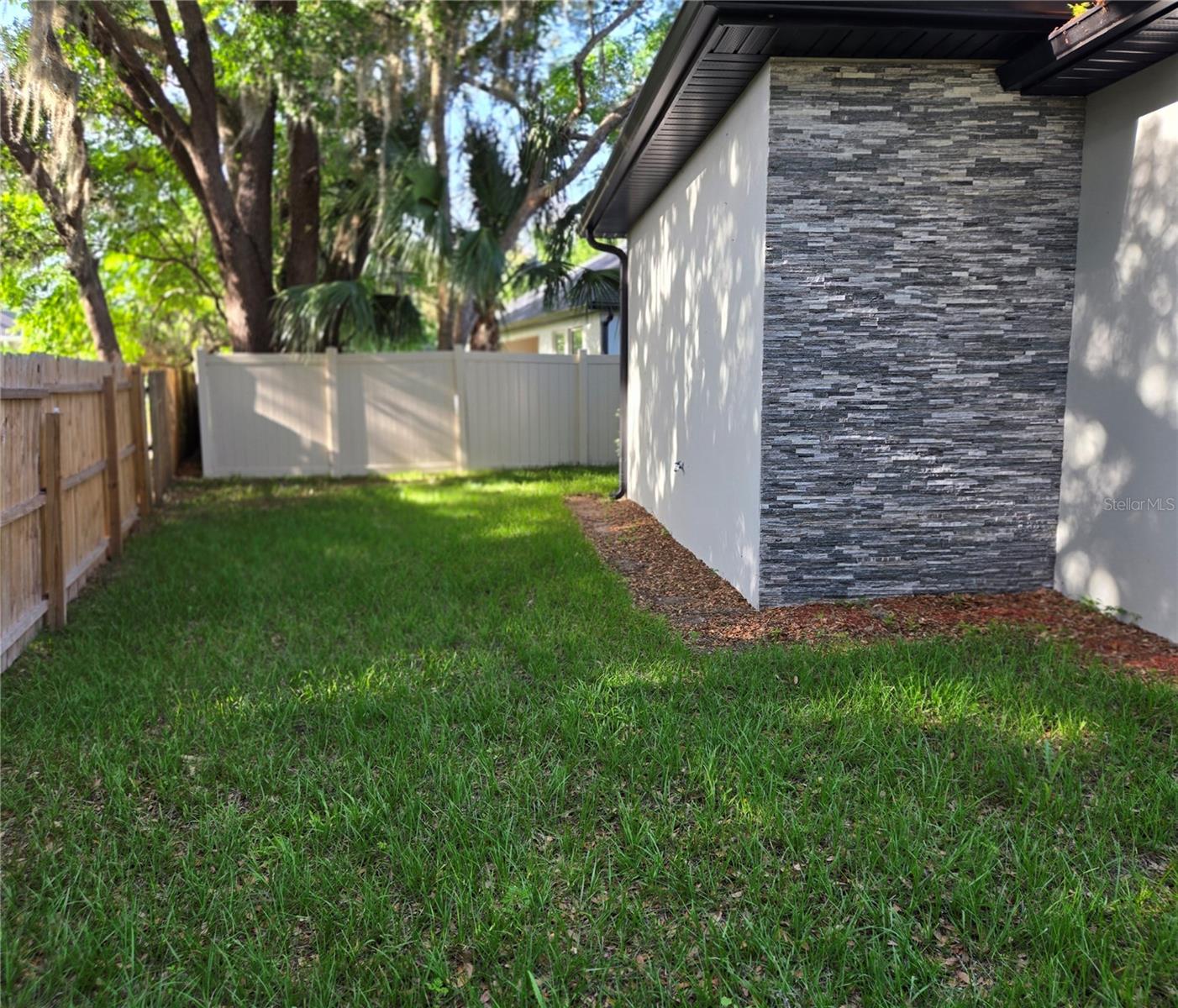 106 LAKE DR, OVIEDO, FL, 32765