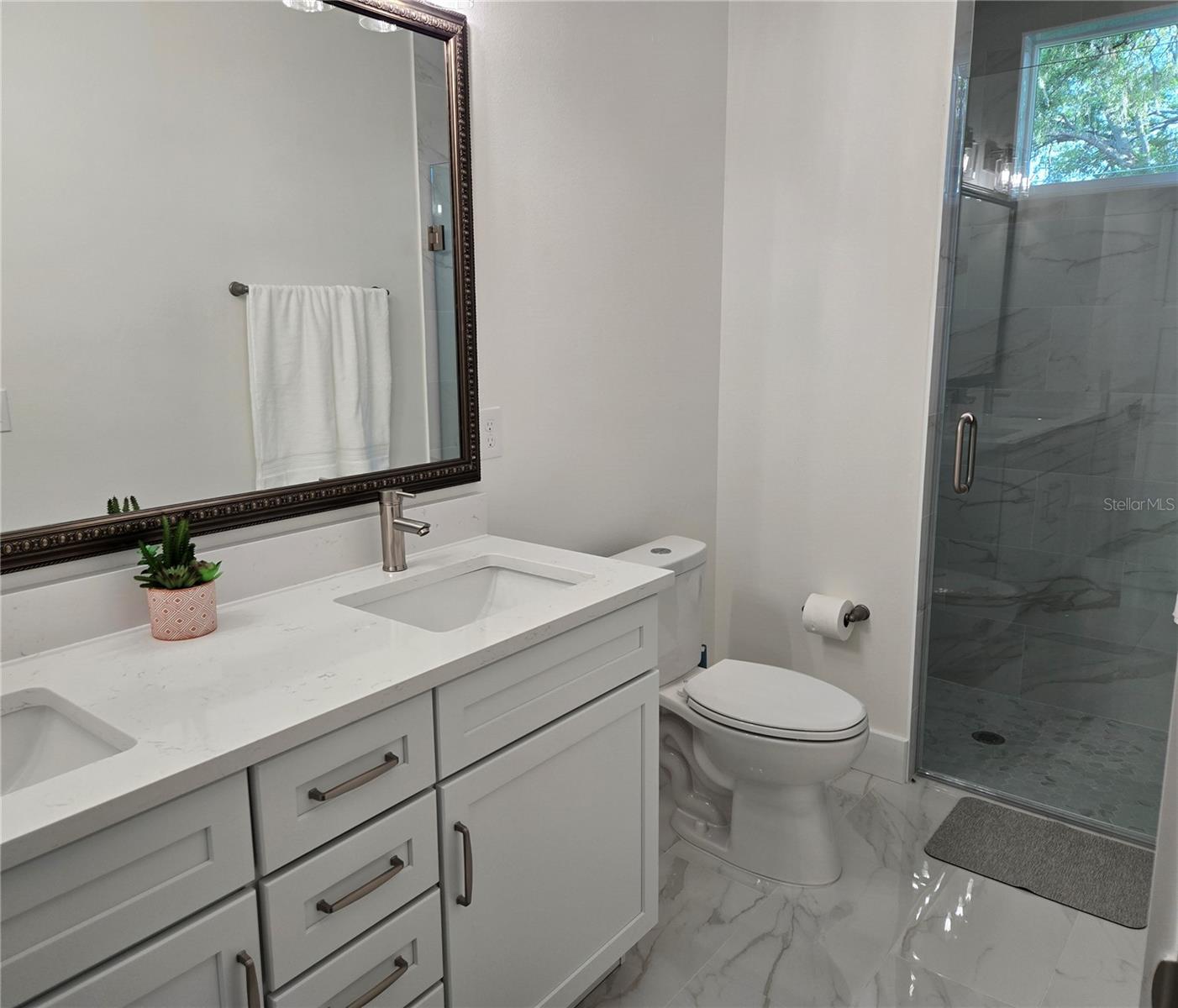 106 LAKE DR, OVIEDO, FL, 32765