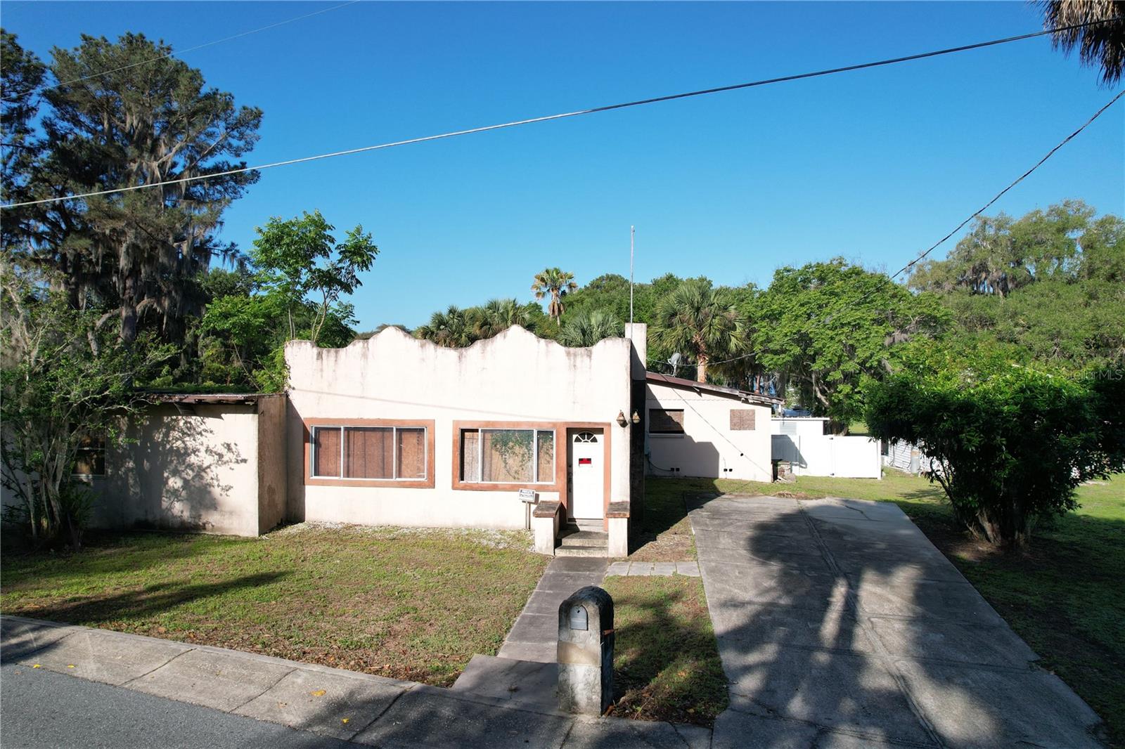 6405 SUNNYSIDE DR, LEESBURG, FL, 34748