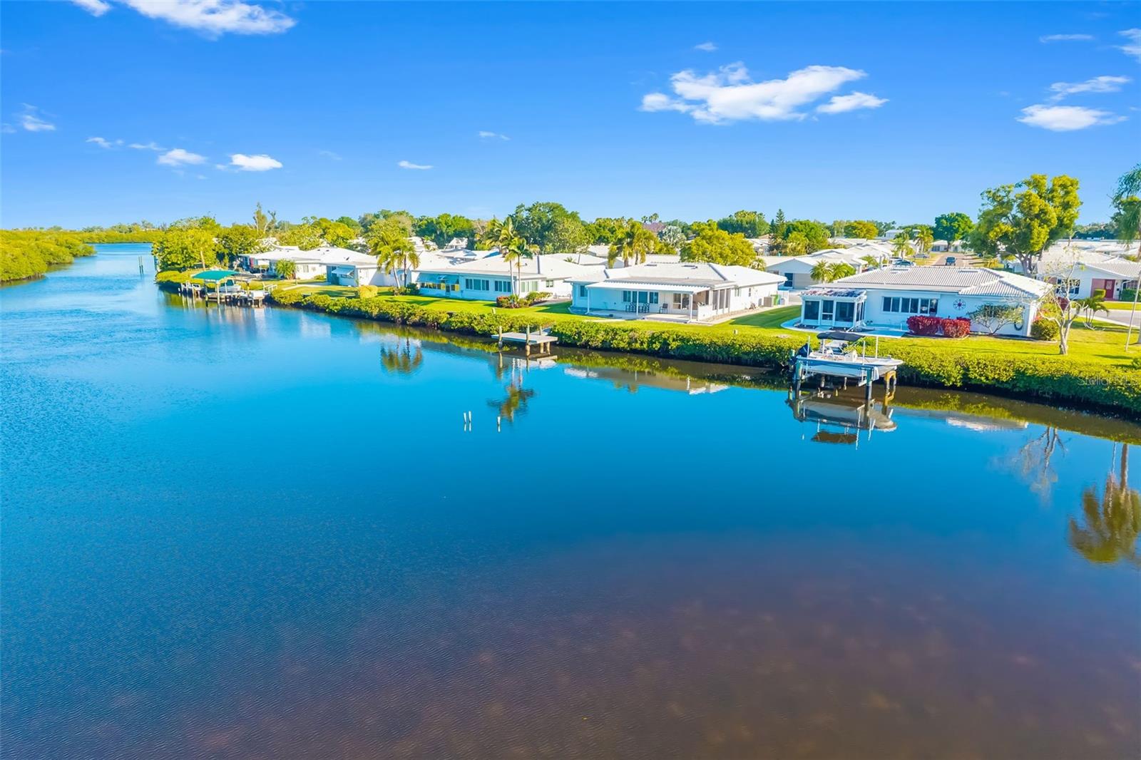 3910 JOYCE DR, BRADENTON, FL, 34208