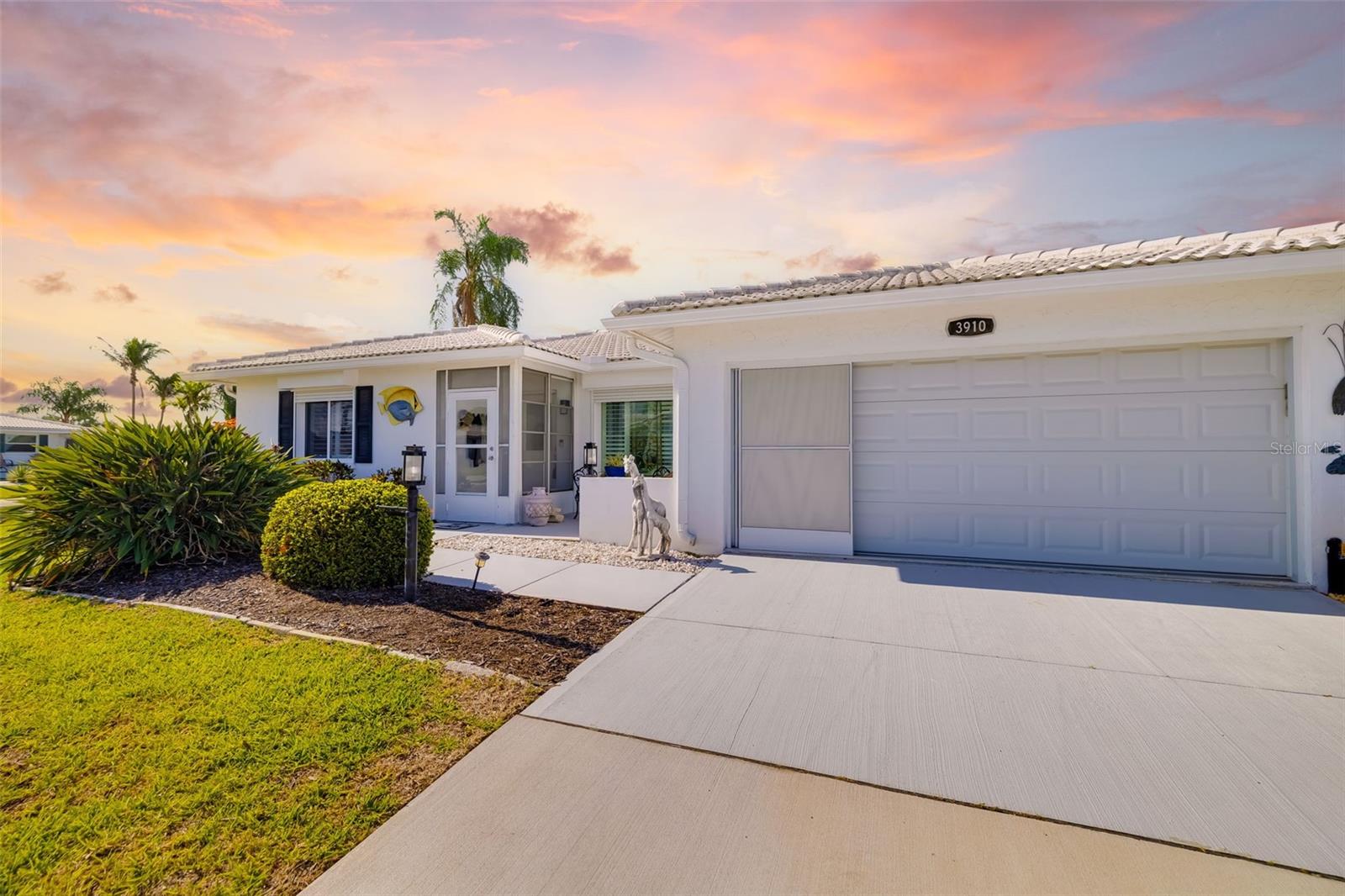 3910 JOYCE DR, BRADENTON, FL, 34208